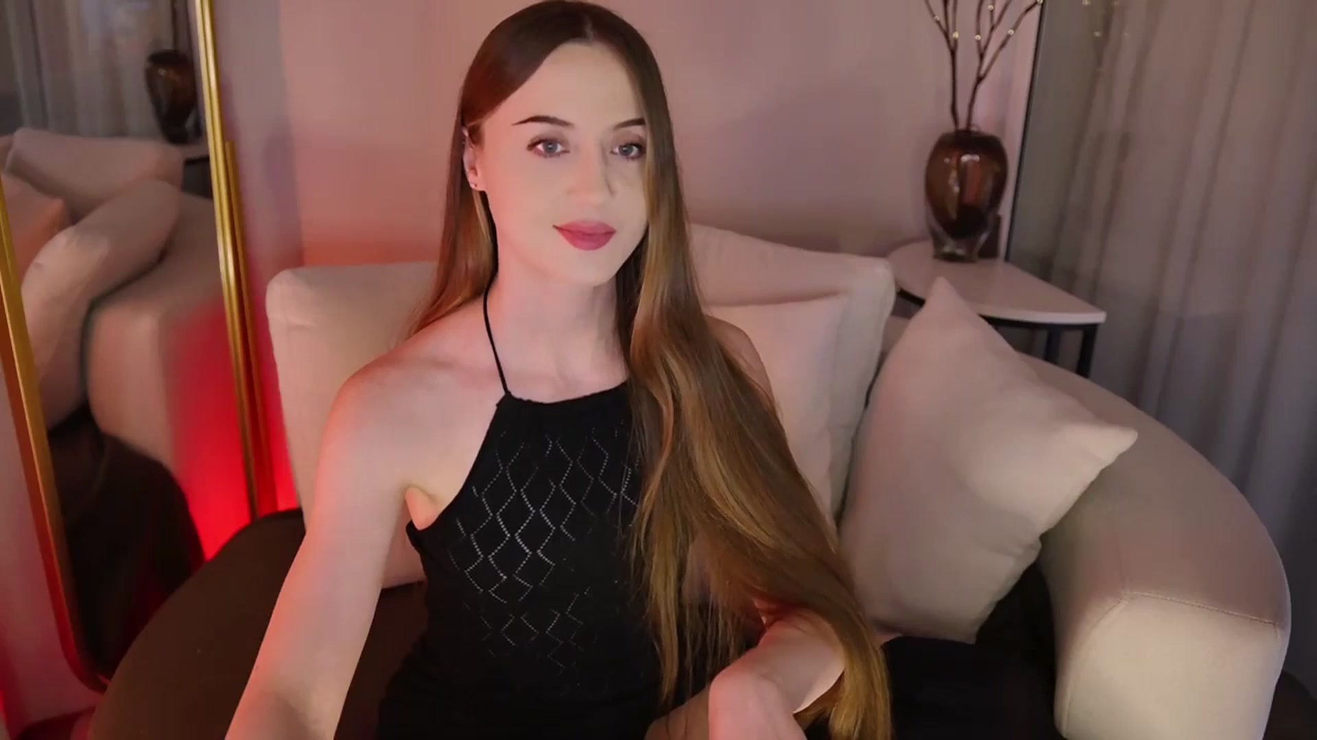 Gallery image thumbnail from Innocent_Soul's myfreecams stream on, 11/21/2025, 18:21 image 18 of 20