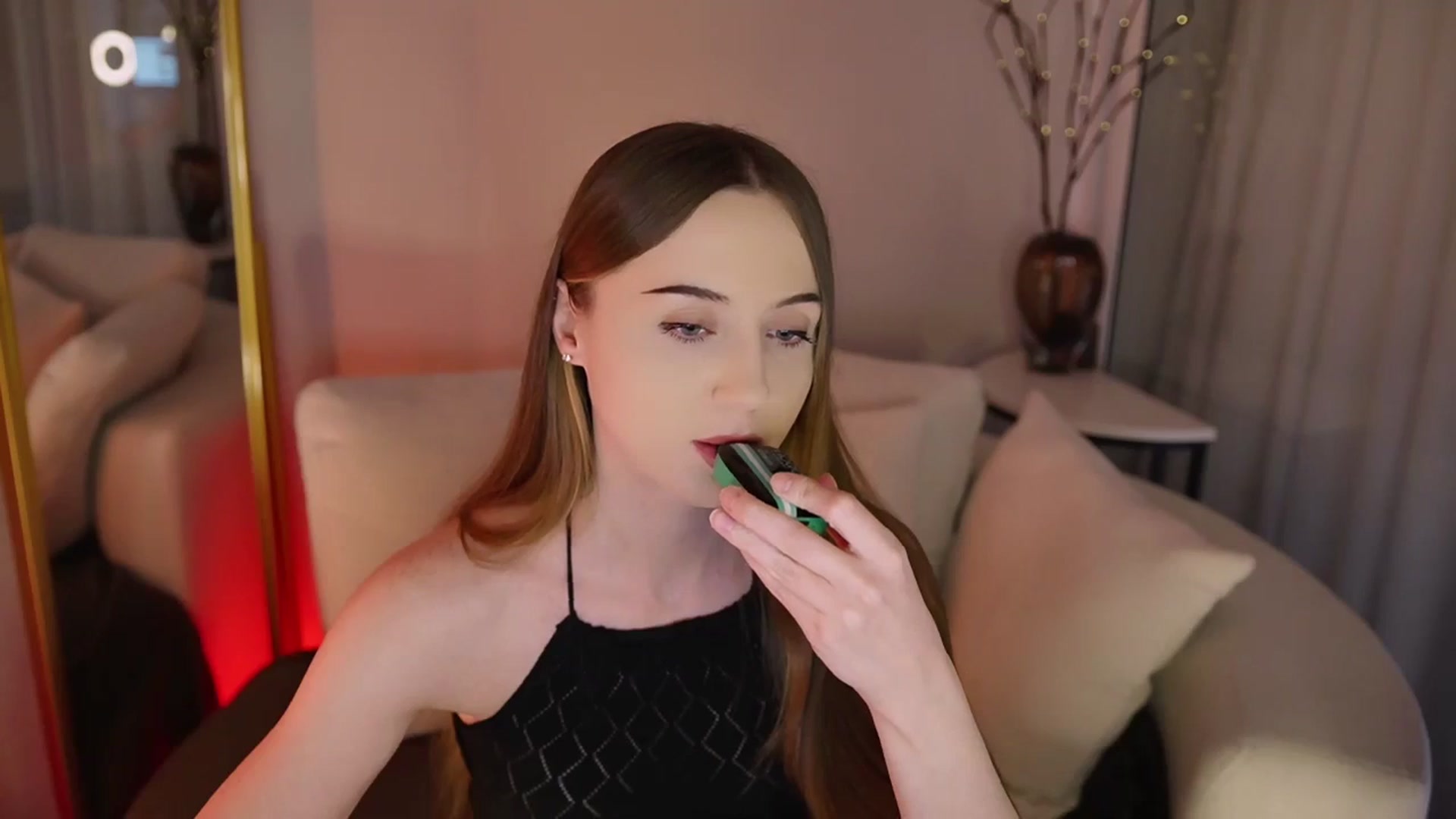 Gallery image thumbnail from Innocent_Soul's myfreecams stream on, 11/21/2025, 18:21 image 7 of 20