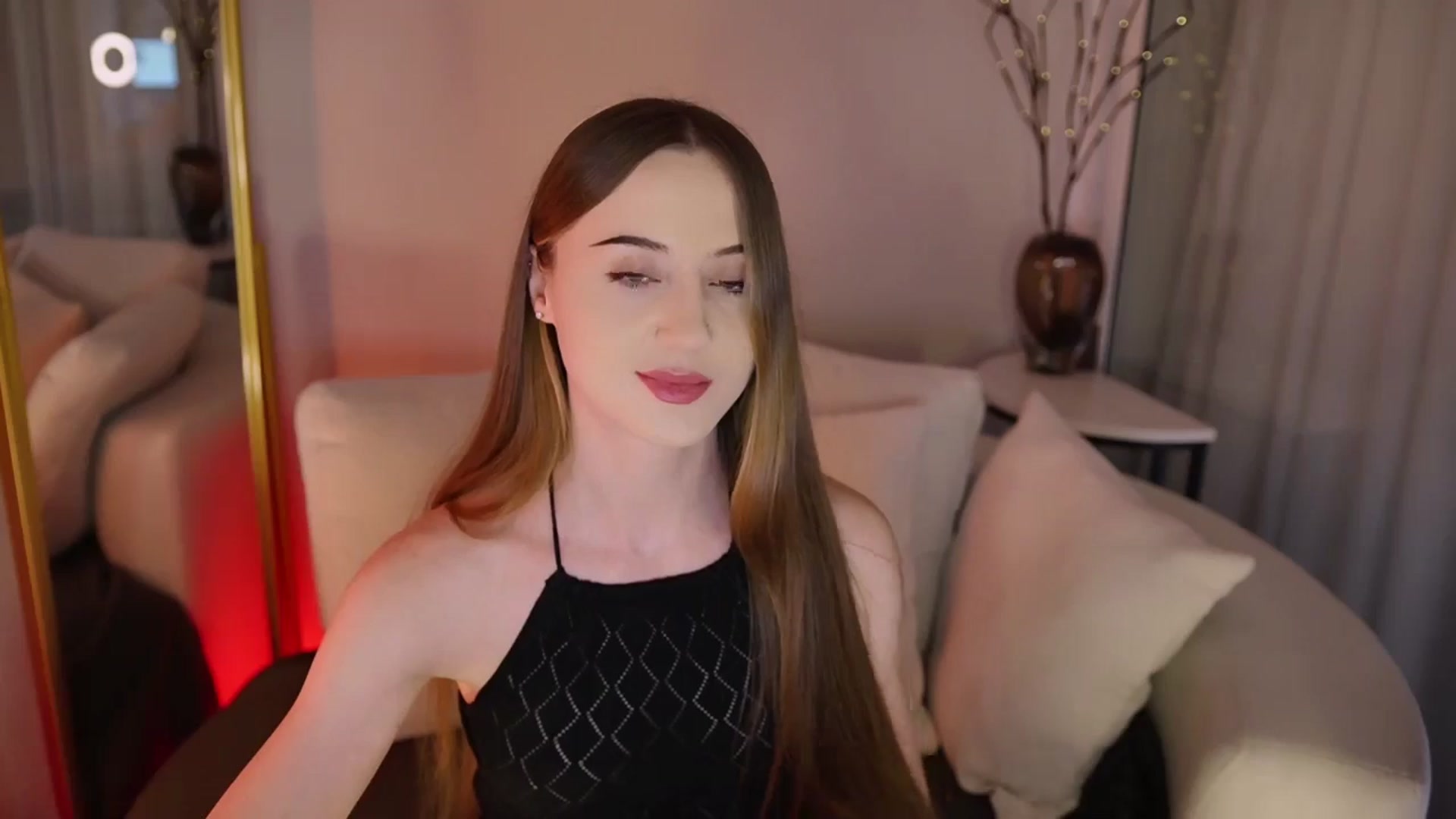 Gallery image thumbnail from Innocent_Soul's myfreecams stream on, 11/21/2025, 18:21 image 6 of 20
