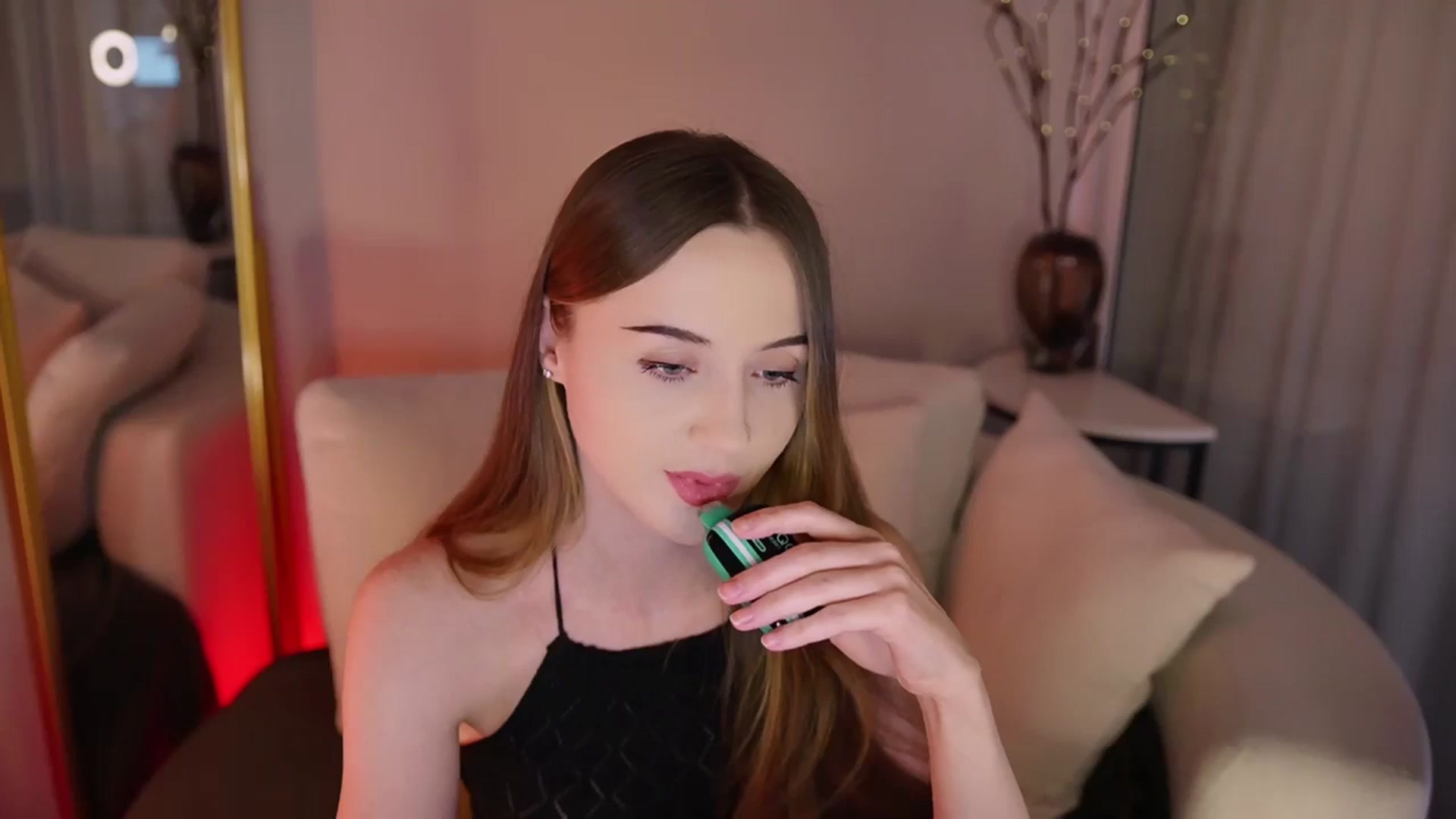 Gallery image thumbnail from Innocent_Soul's myfreecams stream on, 11/21/2025, 18:21 image 11 of 20