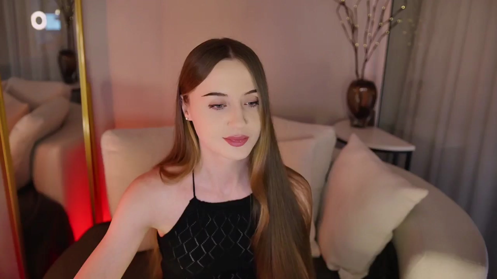 Gallery image thumbnail from Innocent_Soul's myfreecams stream on, 11/21/2025, 18:21 image 8 of 20
