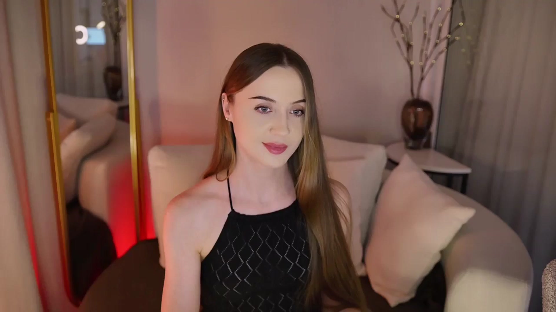 Gallery image thumbnail from Innocent_Soul's myfreecams stream on, 11/21/2025, 19:02 image 4 of 20