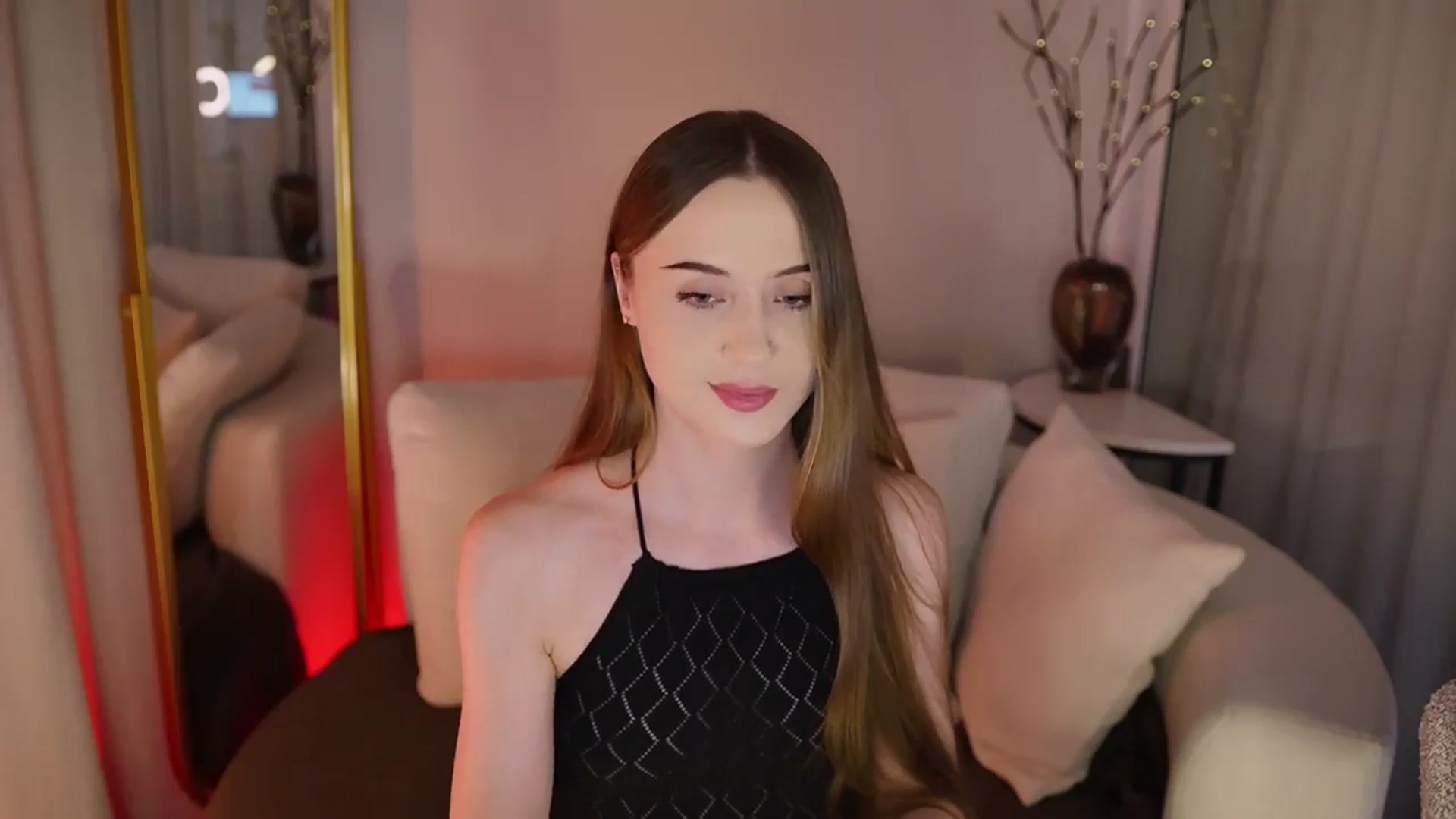Gallery image thumbnail from Innocent_Soul's myfreecams stream on, 11/21/2025, 19:02 image 20 of 20