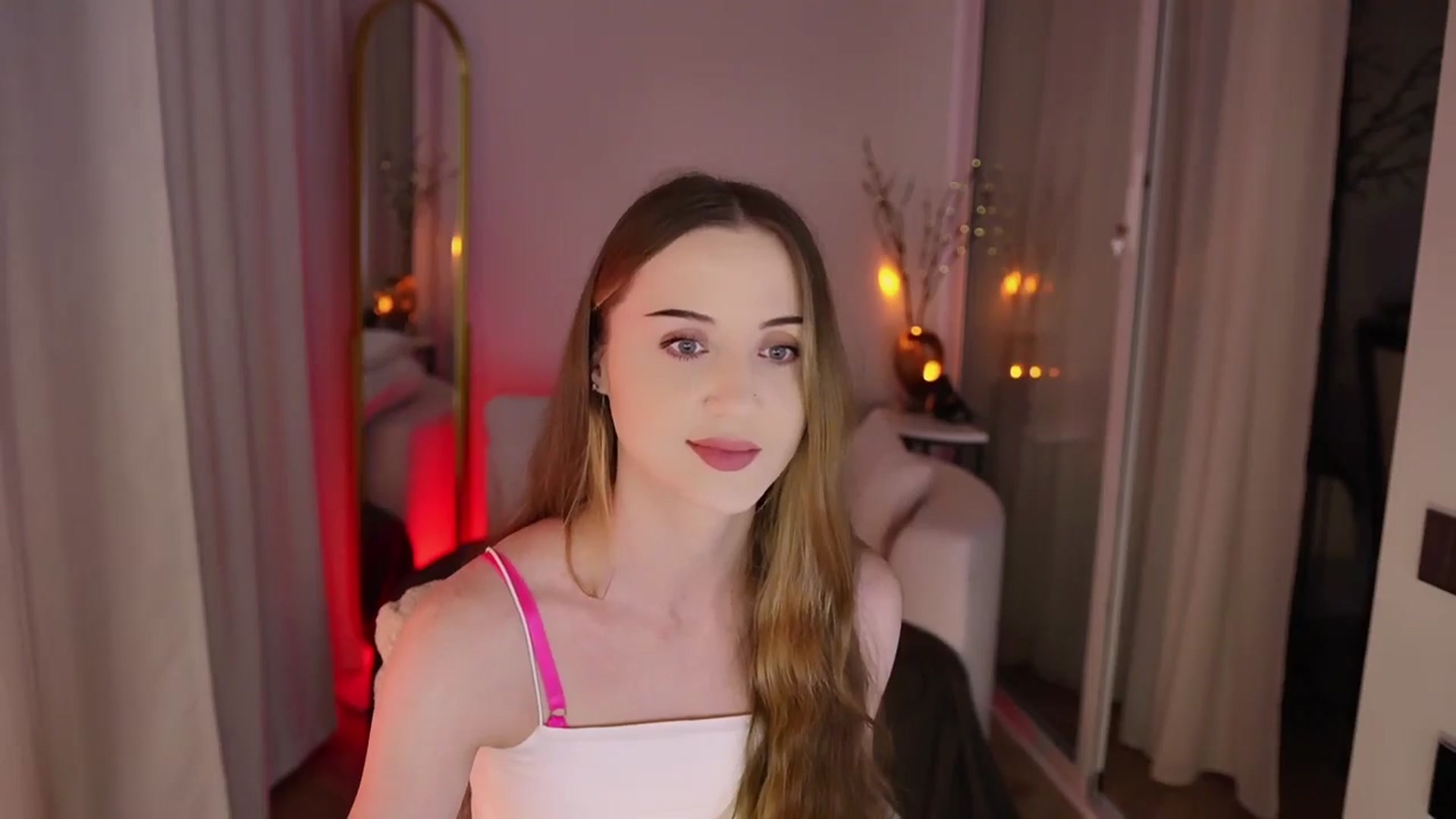 Gallery image thumbnail from Innocent_Soul's myfreecams stream on, 11/24/2025, 15:46 image 4 of 20