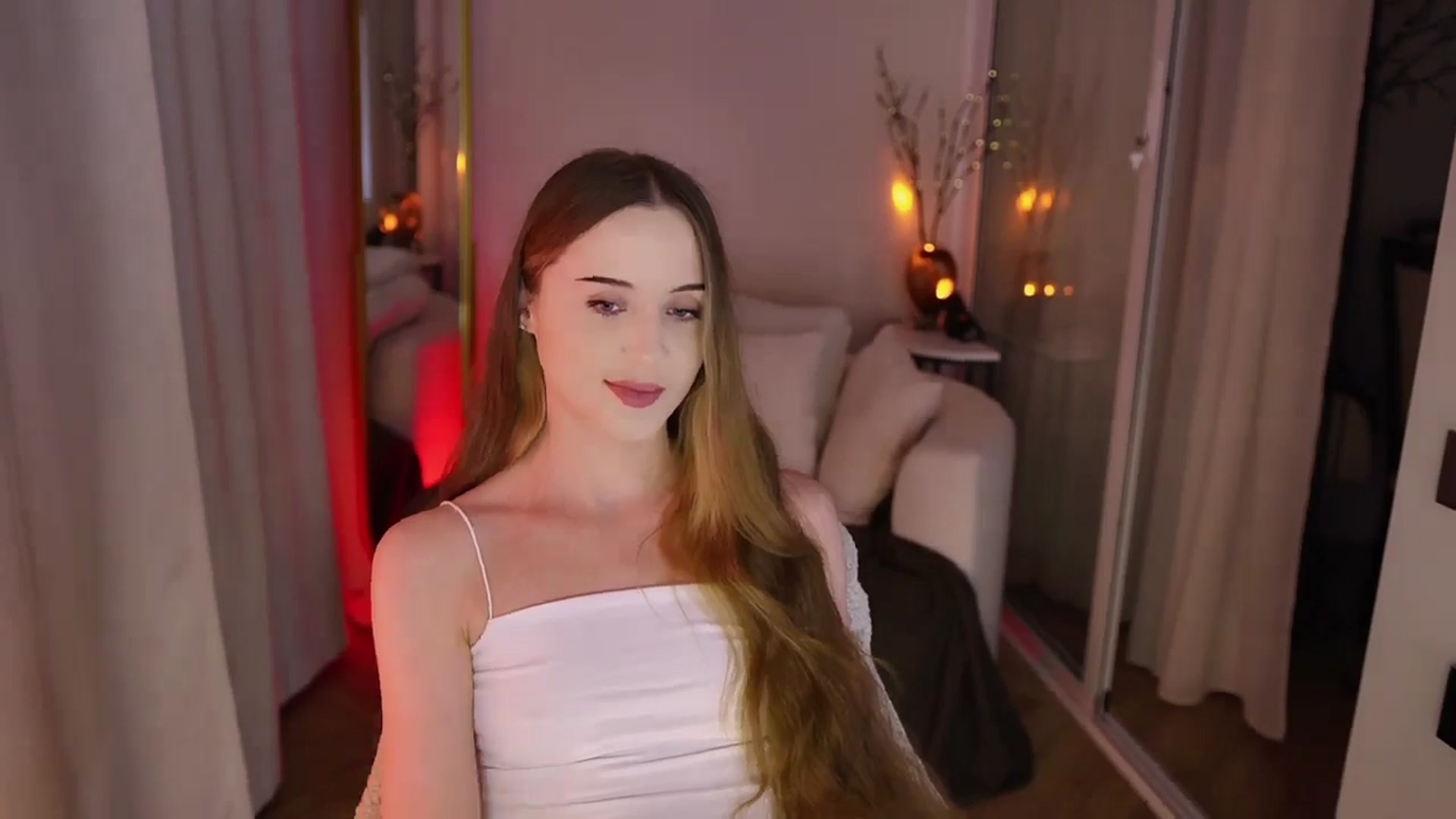 Gallery image thumbnail from Innocent_Soul's myfreecams stream on, 11/24/2025, 16:04 image 16 of 20