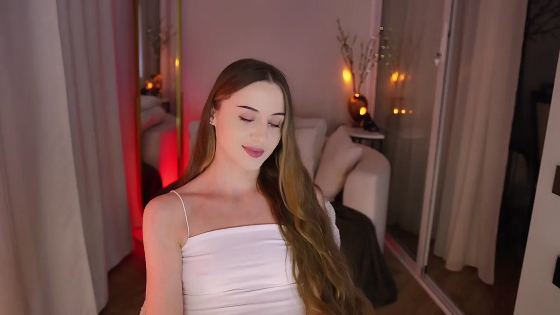 Gallery image thumbnail from Innocent_Soul's myfreecams stream on, 11/24/2025, 16:04 image 17 of 20