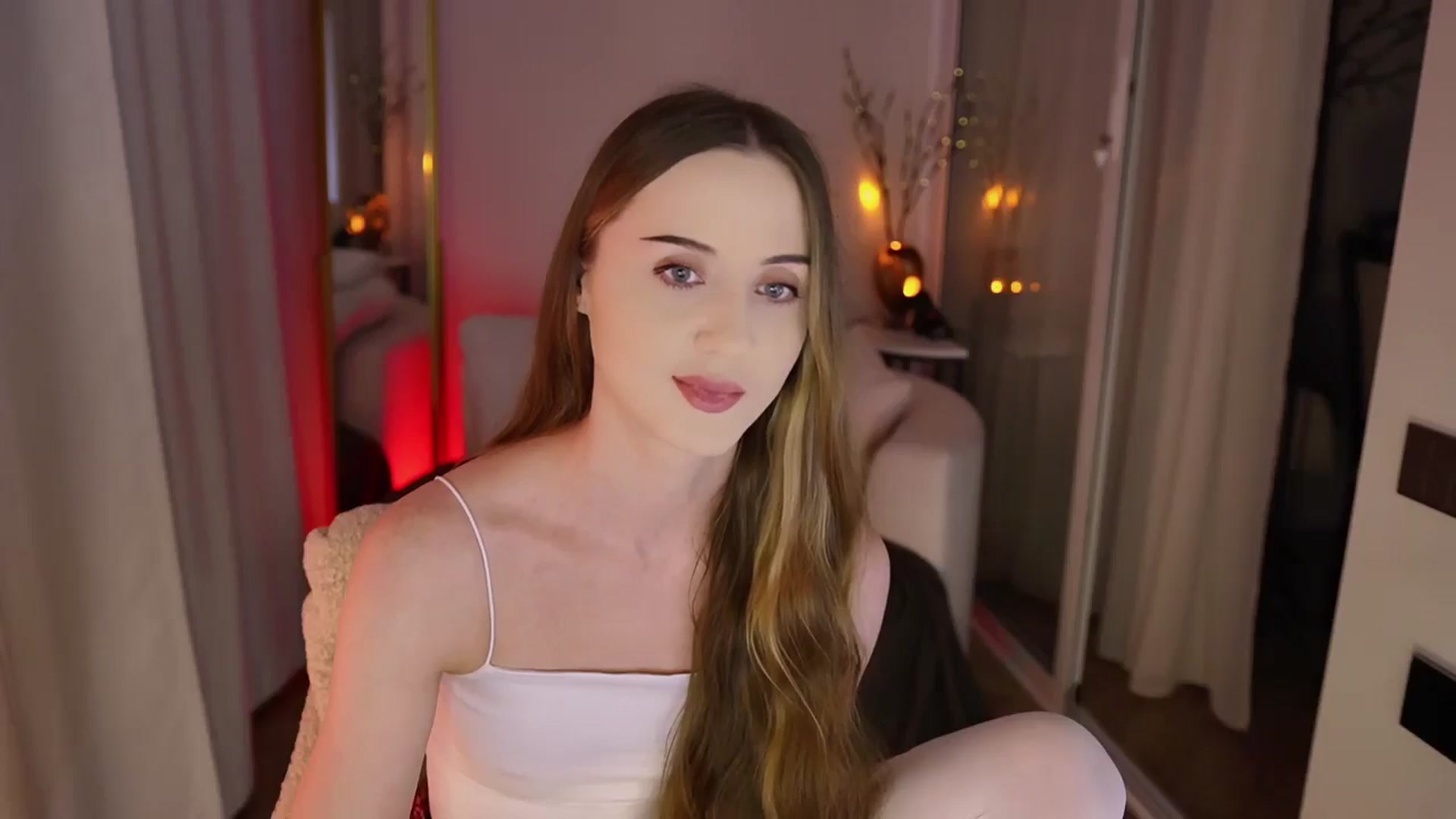 Gallery image thumbnail from Innocent_Soul's myfreecams stream on, 11/24/2025, 17:41 image 10 of 20