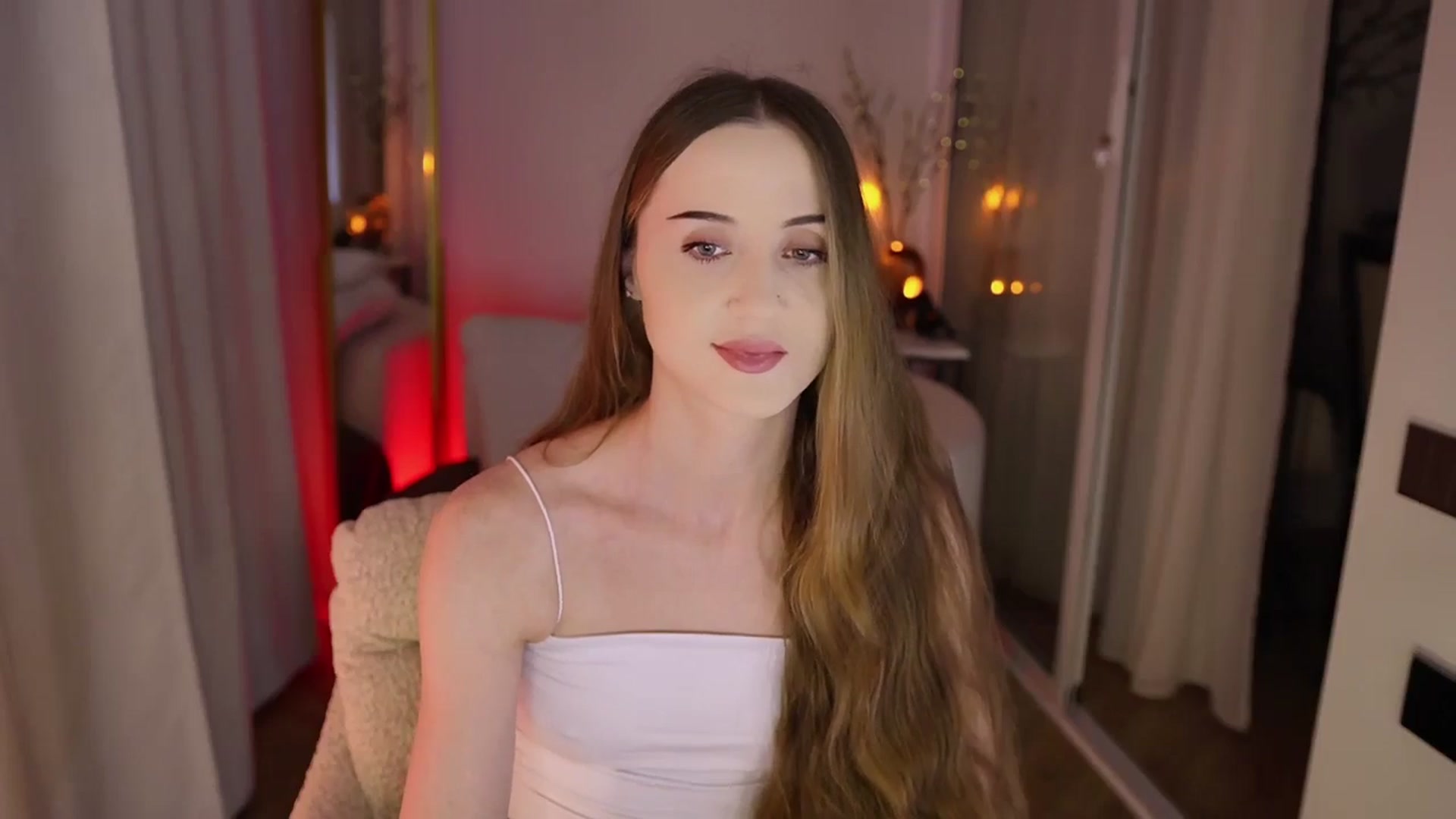 Gallery image thumbnail from Innocent_Soul's myfreecams stream on, 11/24/2025, 17:41 image 5 of 20