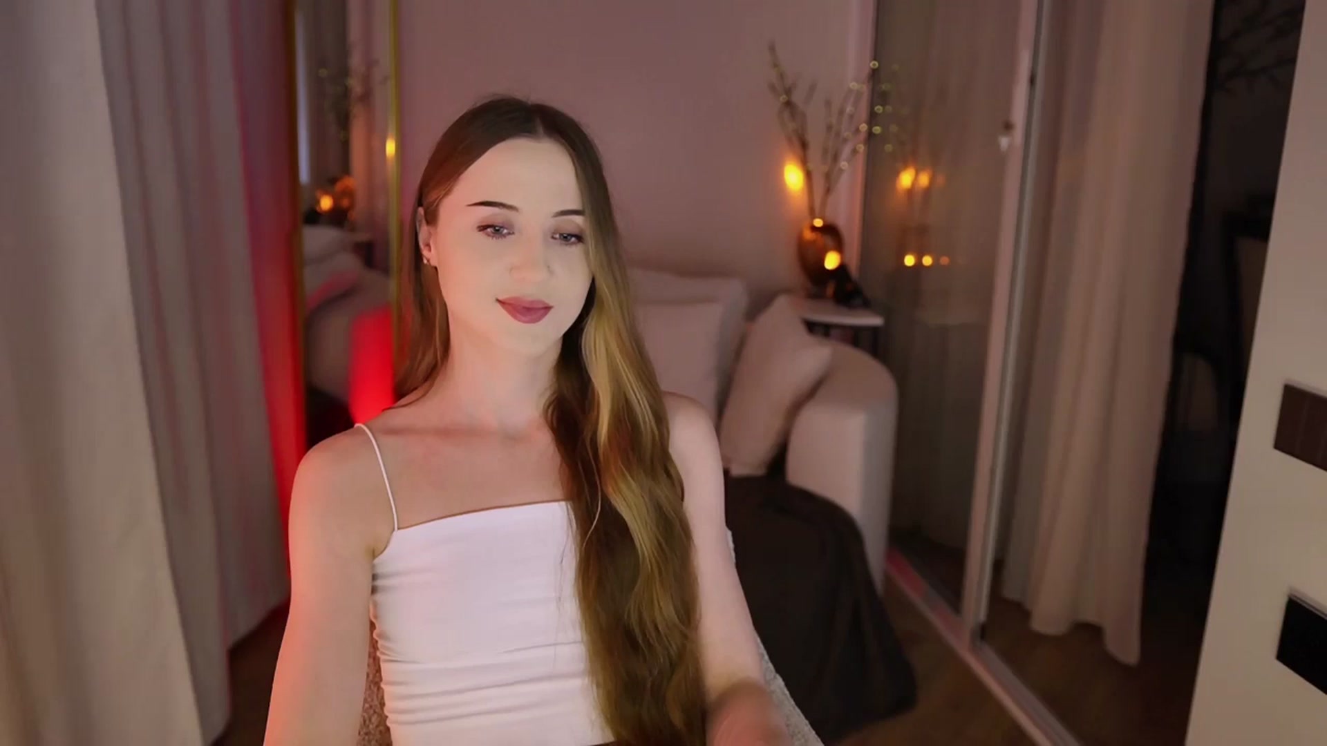 Gallery image thumbnail from Innocent_Soul's myfreecams stream on, 11/24/2025, 18:17 image 18 of 20