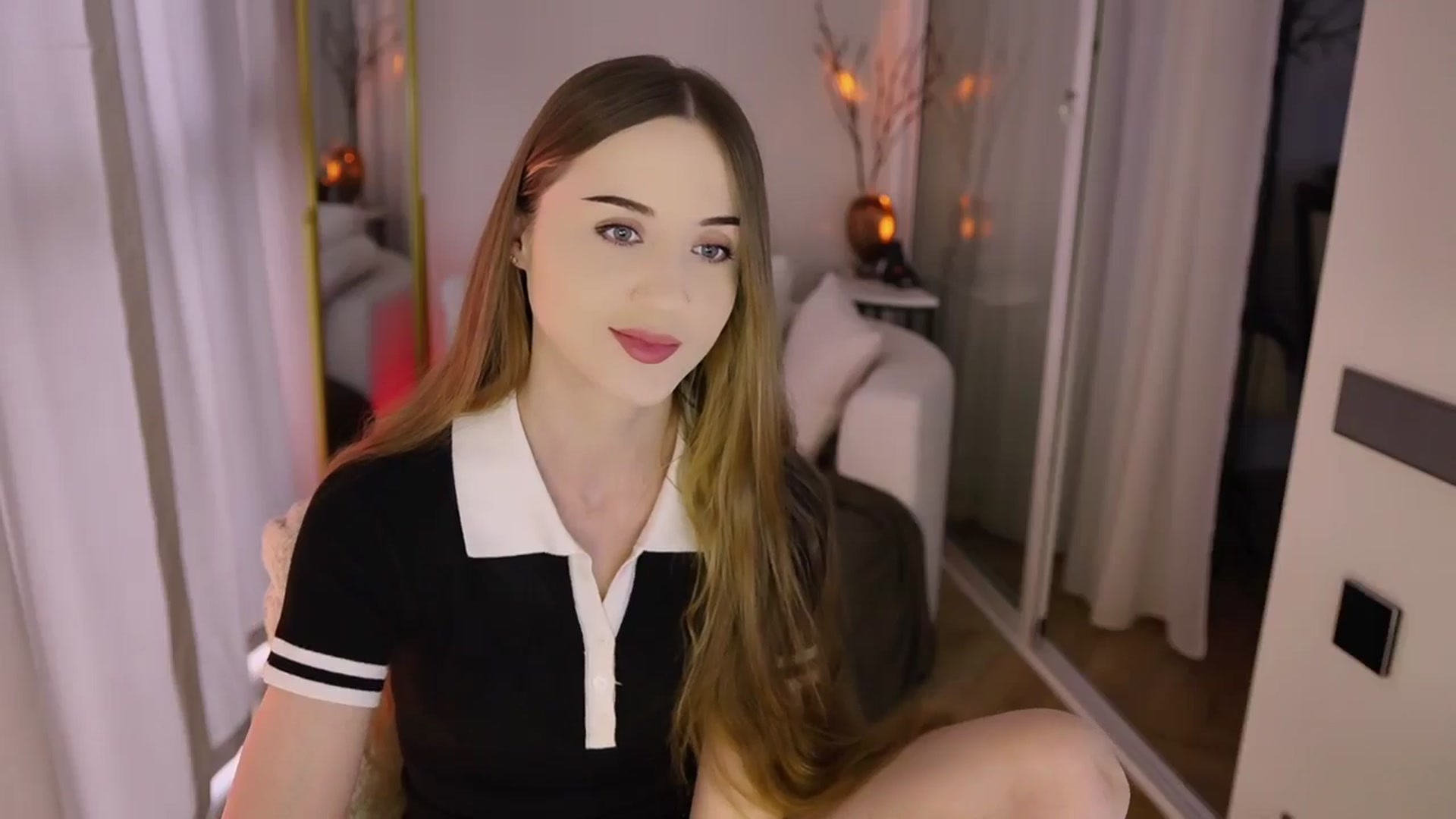 Gallery image thumbnail from Innocent_Soul's myfreecams stream on, 11/27/2025, 08:19 image 18 of 20