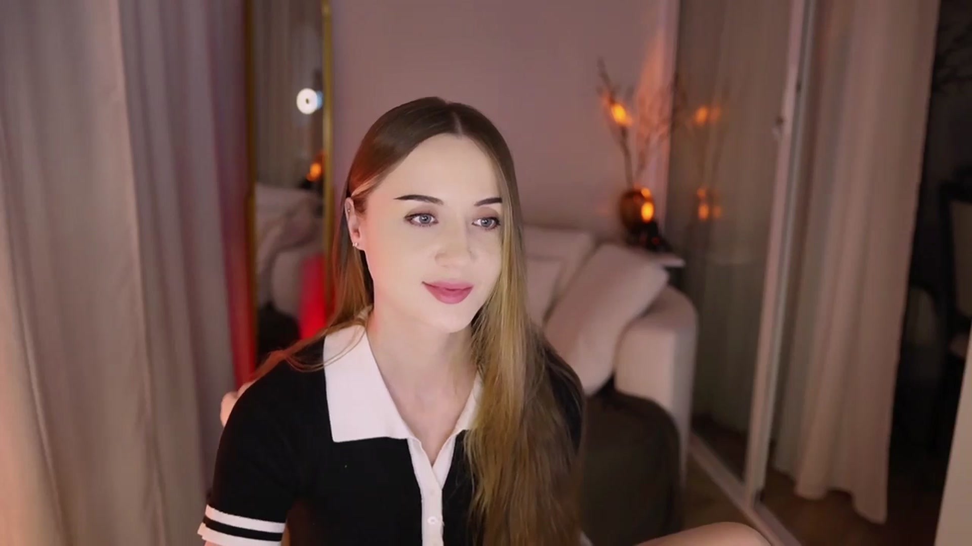 Gallery image thumbnail from Innocent_Soul's myfreecams stream on, 11/27/2025, 15:27 image 17 of 20