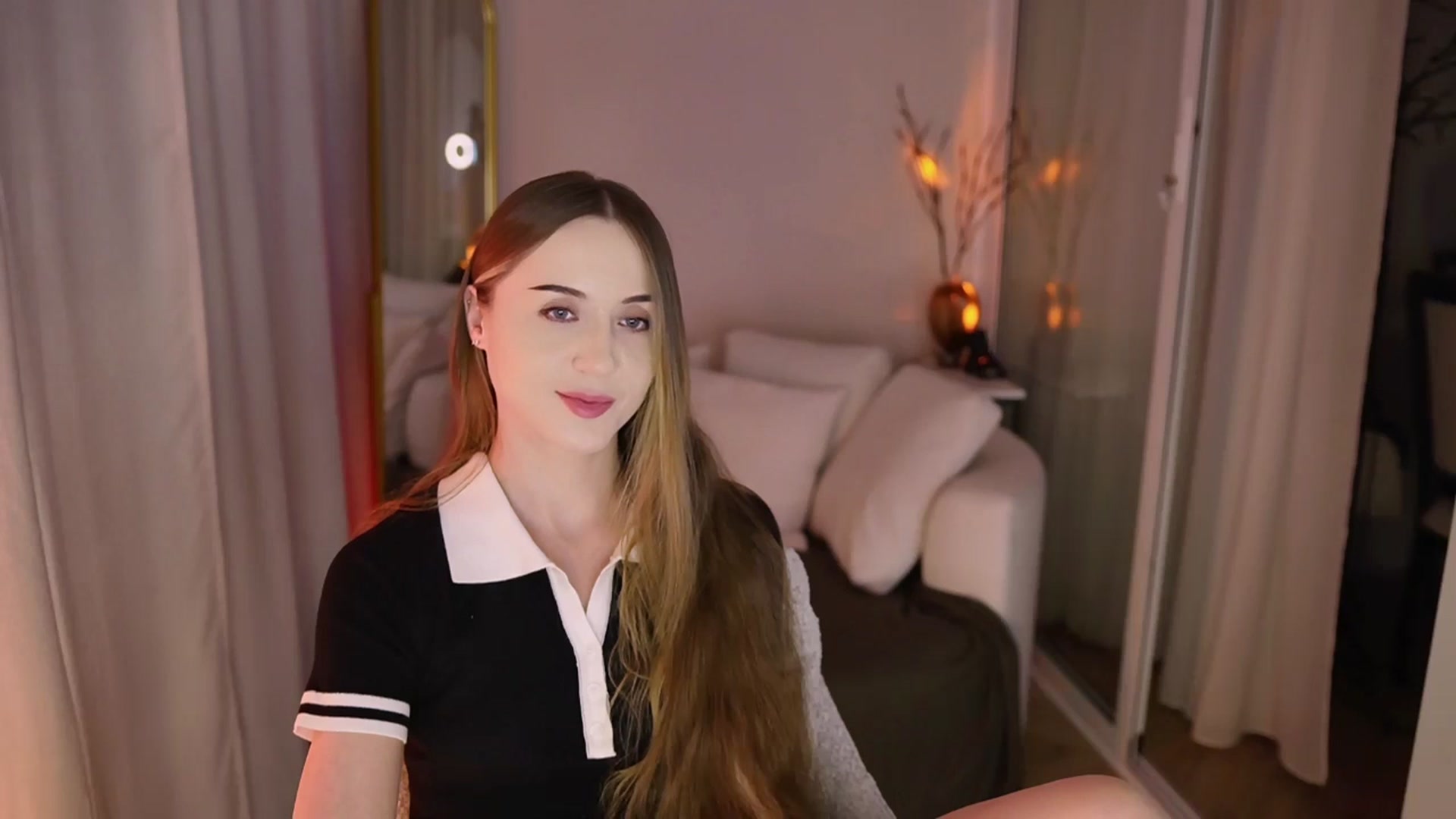 Gallery image thumbnail from Innocent_Soul's myfreecams stream on, 11/27/2025, 16:06 image 14 of 20