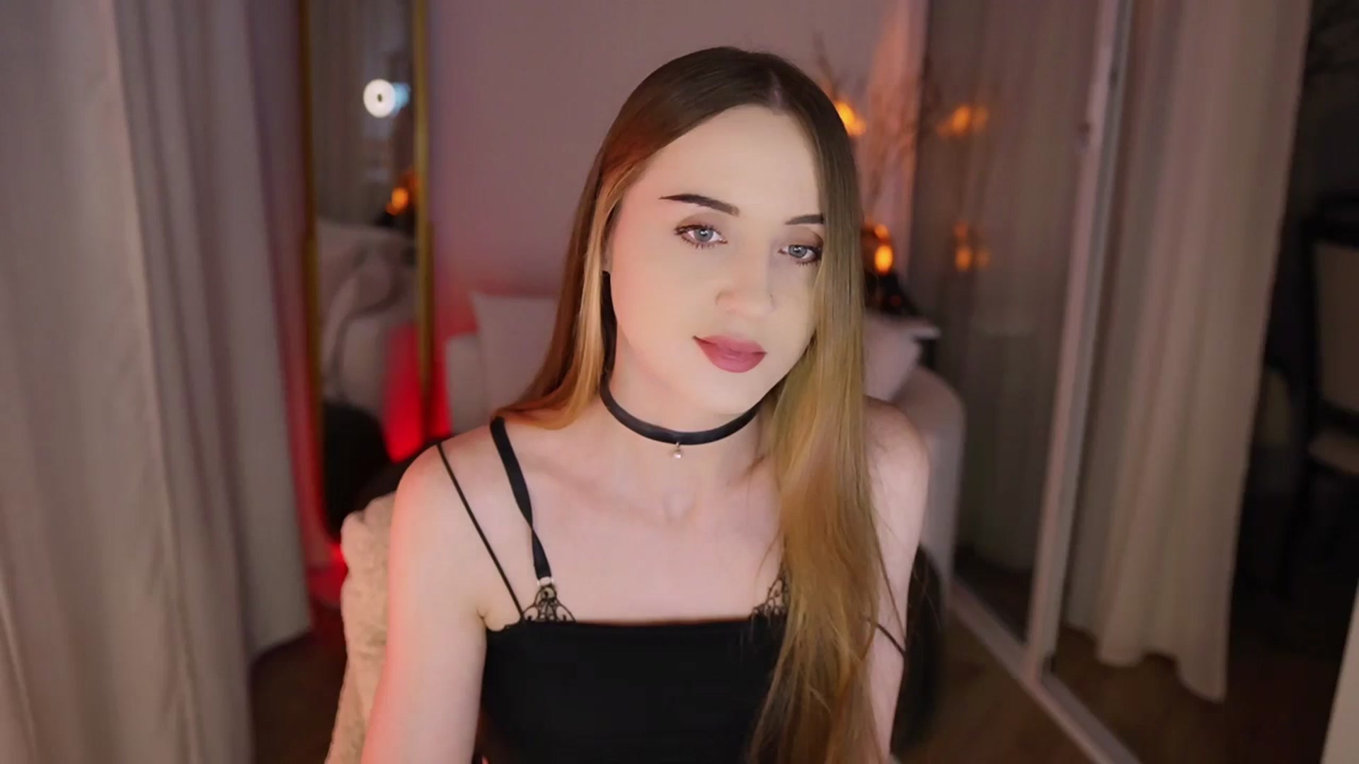 Gallery image thumbnail from Innocent_Soul's myfreecams stream on, 11/28/2025, 13:06 image 13 of 20