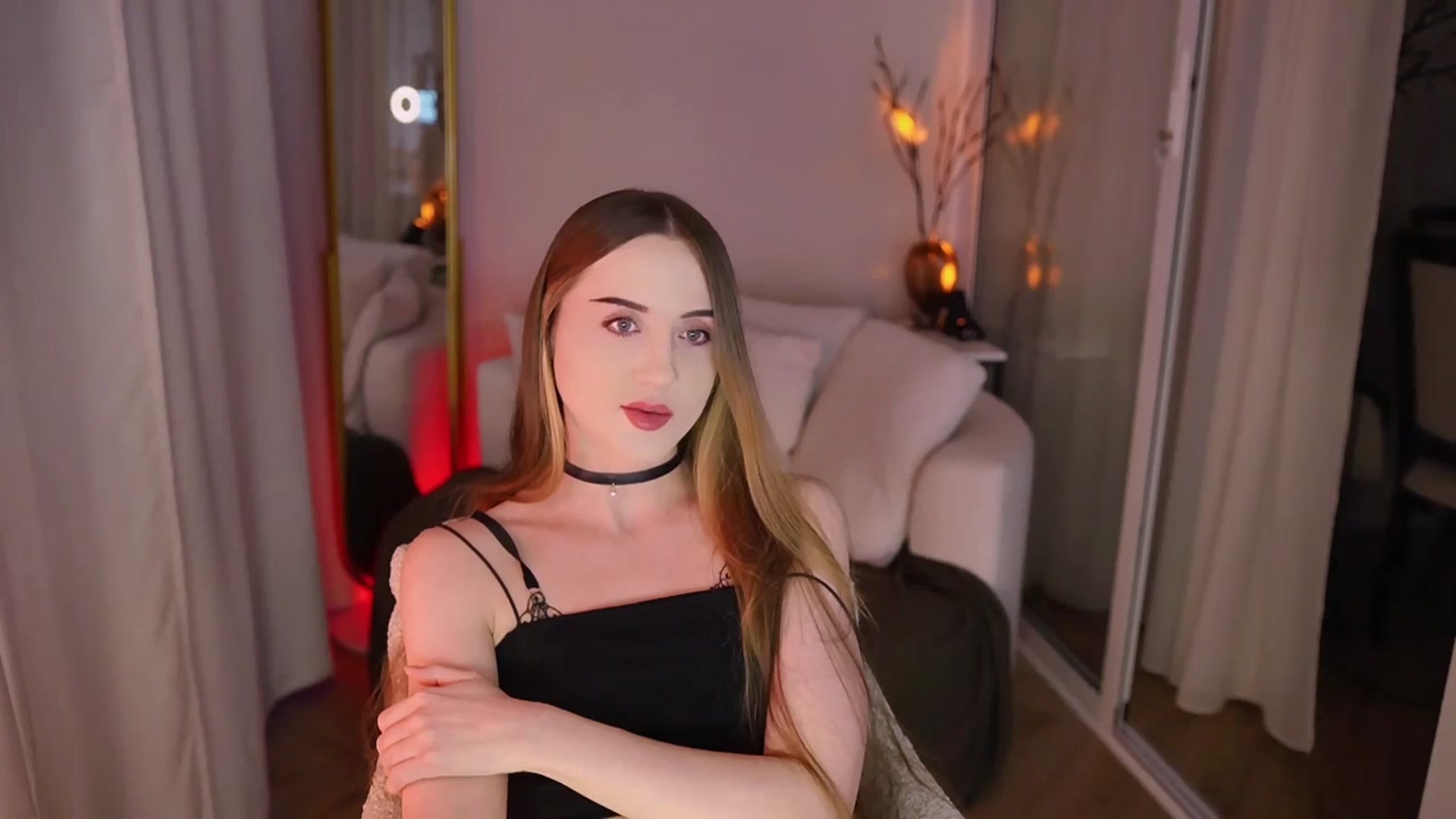 Gallery image thumbnail from Innocent_Soul's myfreecams stream on, 11/28/2025, 13:06 image 8 of 20