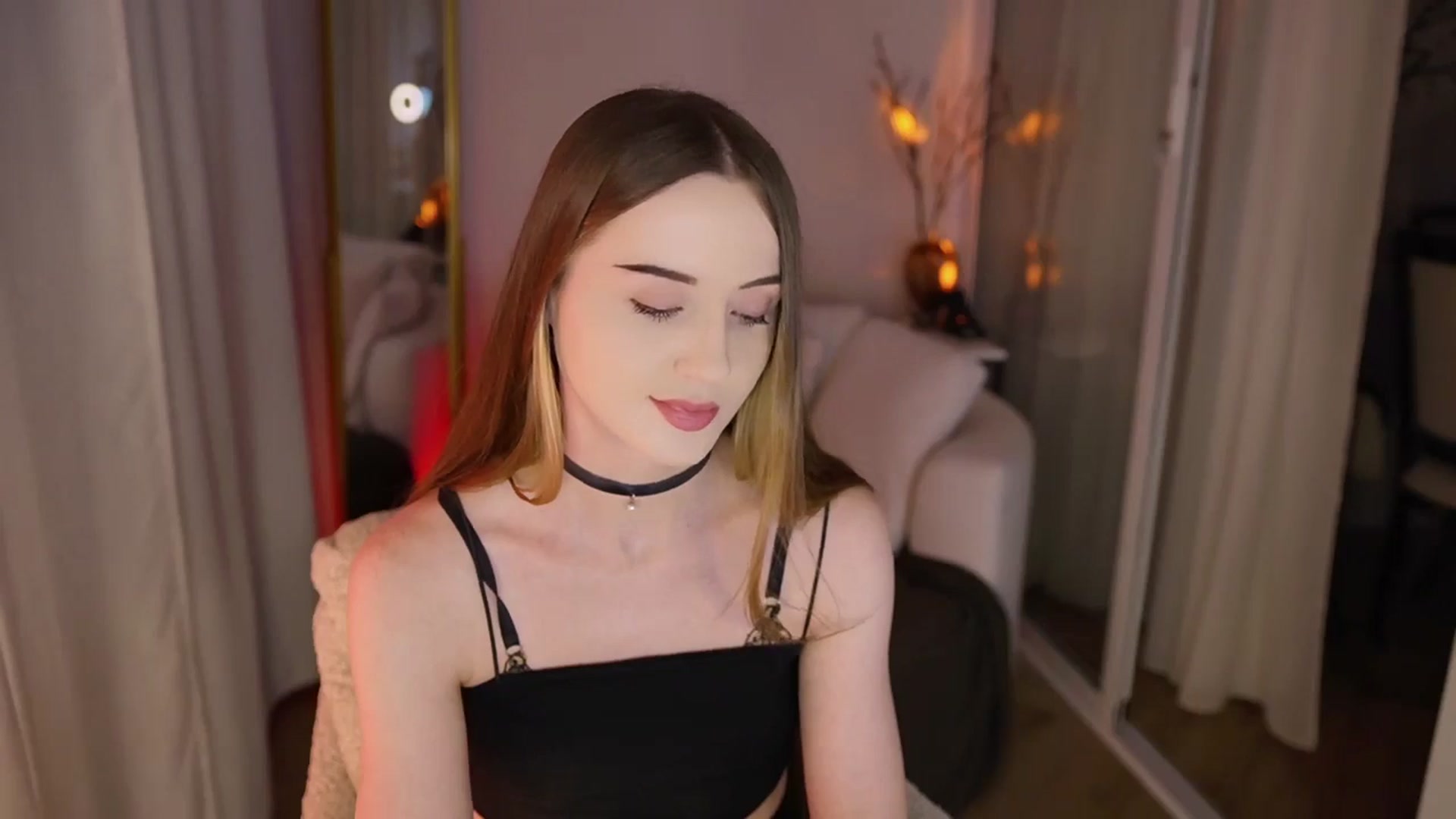 Gallery image thumbnail from Innocent_Soul's myfreecams stream on, 11/28/2025, 13:37 image 5 of 20