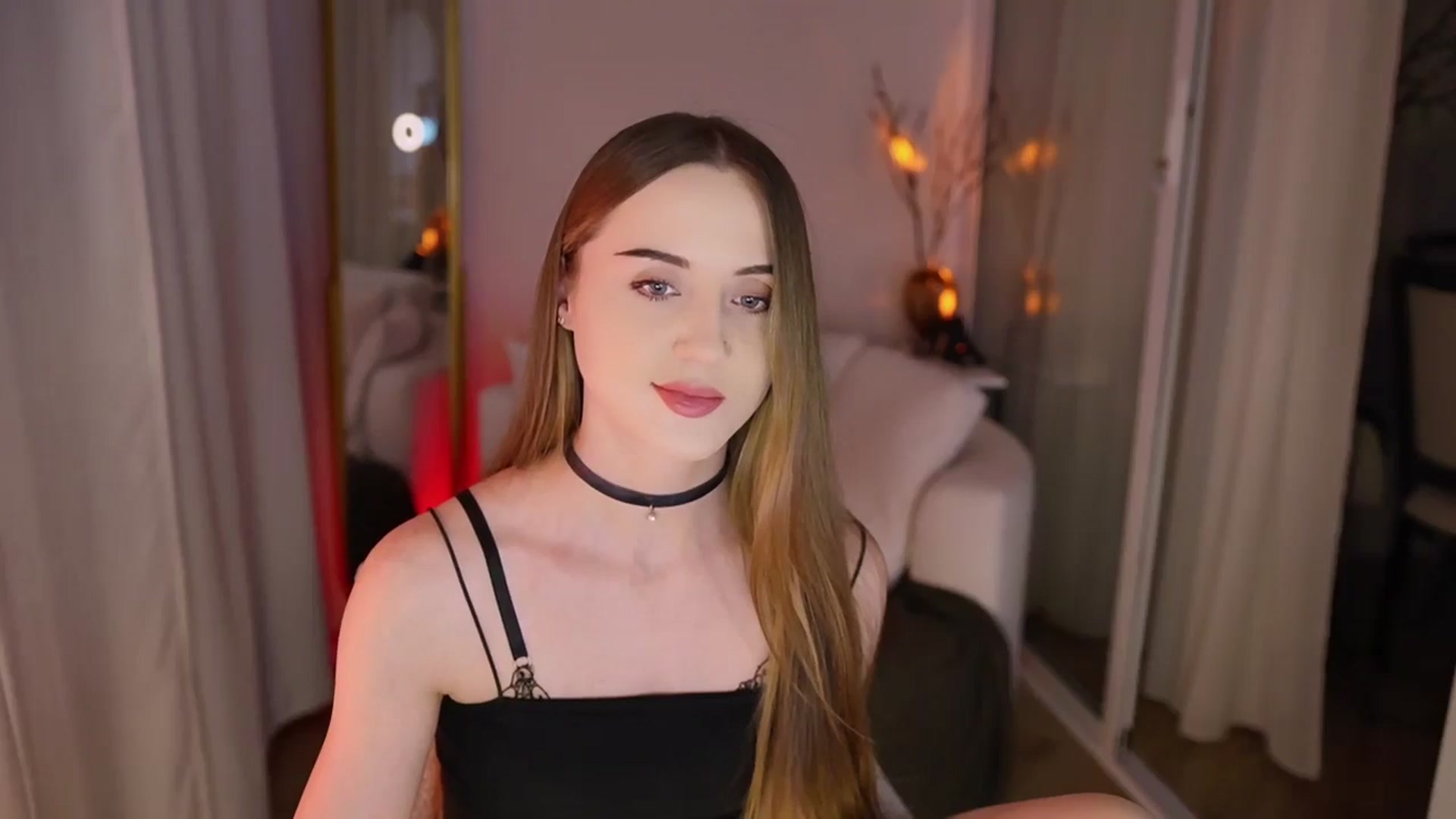 Gallery image thumbnail from Innocent_Soul's myfreecams stream on, 11/28/2025, 15:53 image 5 of 20