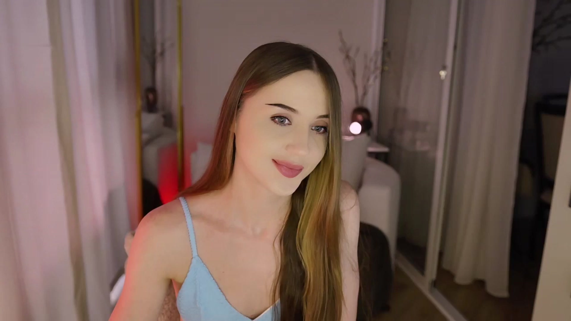 Gallery image thumbnail from Innocent_Soul's myfreecams stream on, 12/03/2025, 10:20 image 20 of 20