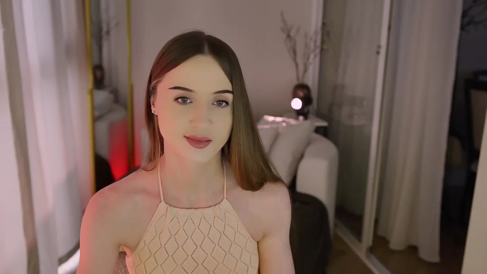 Gallery image thumbnail from Innocent_Soul's myfreecams stream on, 12/04/2025, 11:34 image 7 of 20