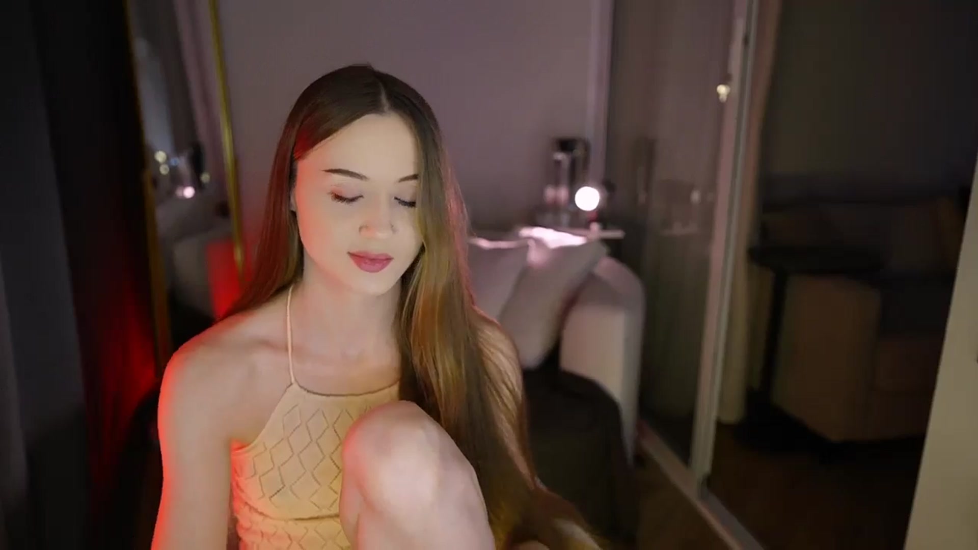 Gallery image thumbnail from Innocent_Soul's myfreecams stream on, 12/23/2025, 12:58 image 17 of 20