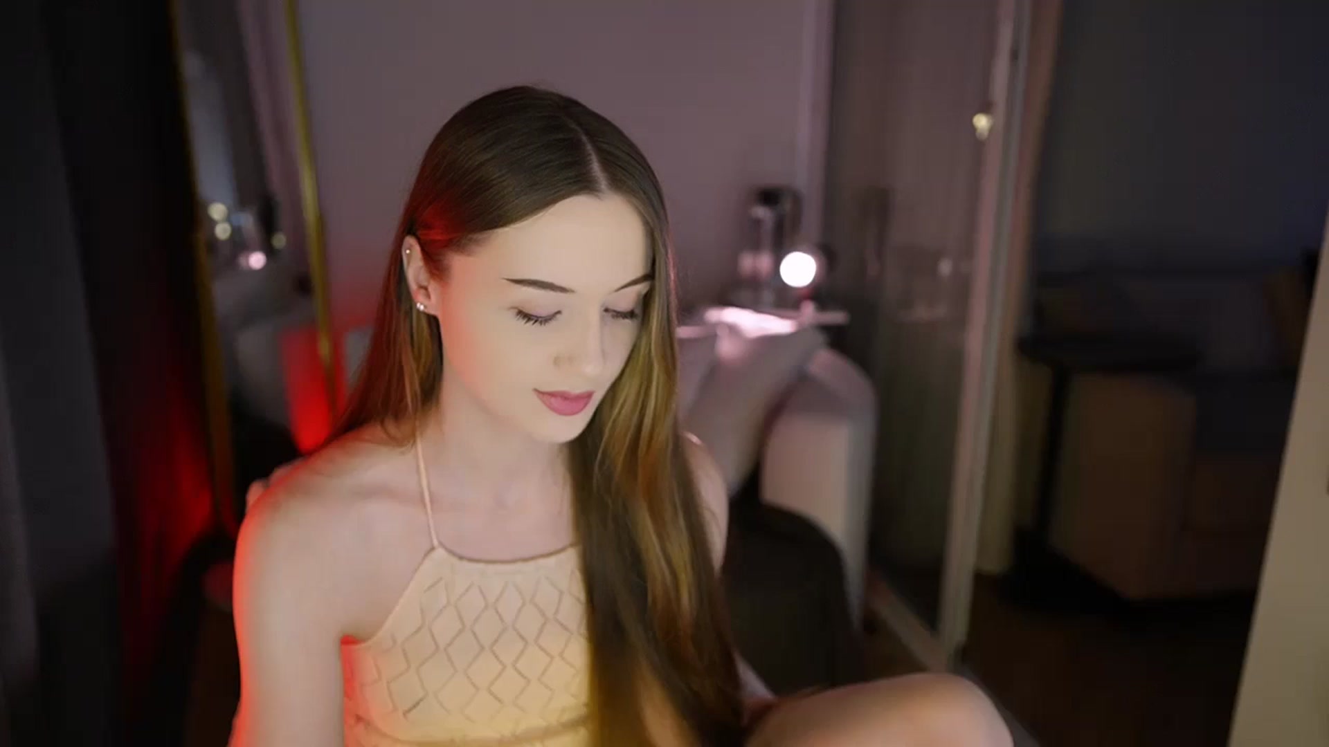 Gallery image thumbnail from Innocent_Soul's myfreecams stream on, 12/23/2025, 12:58 image 4 of 20