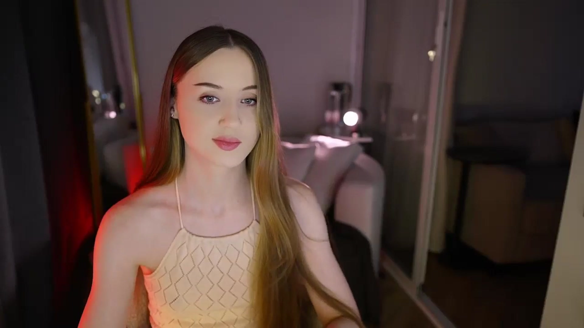 Gallery image thumbnail from Innocent_Soul's myfreecams stream on, 12/23/2025, 12:58 image 12 of 20