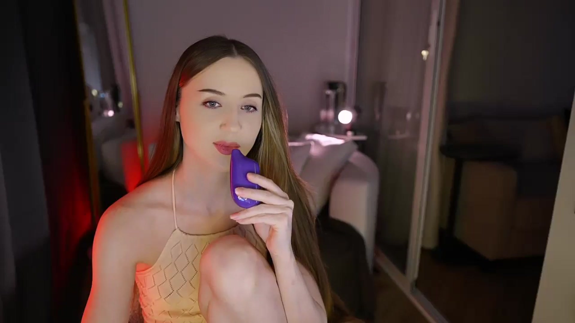 Gallery image thumbnail from Innocent_Soul's myfreecams stream on, 12/23/2025, 12:58 image 15 of 20