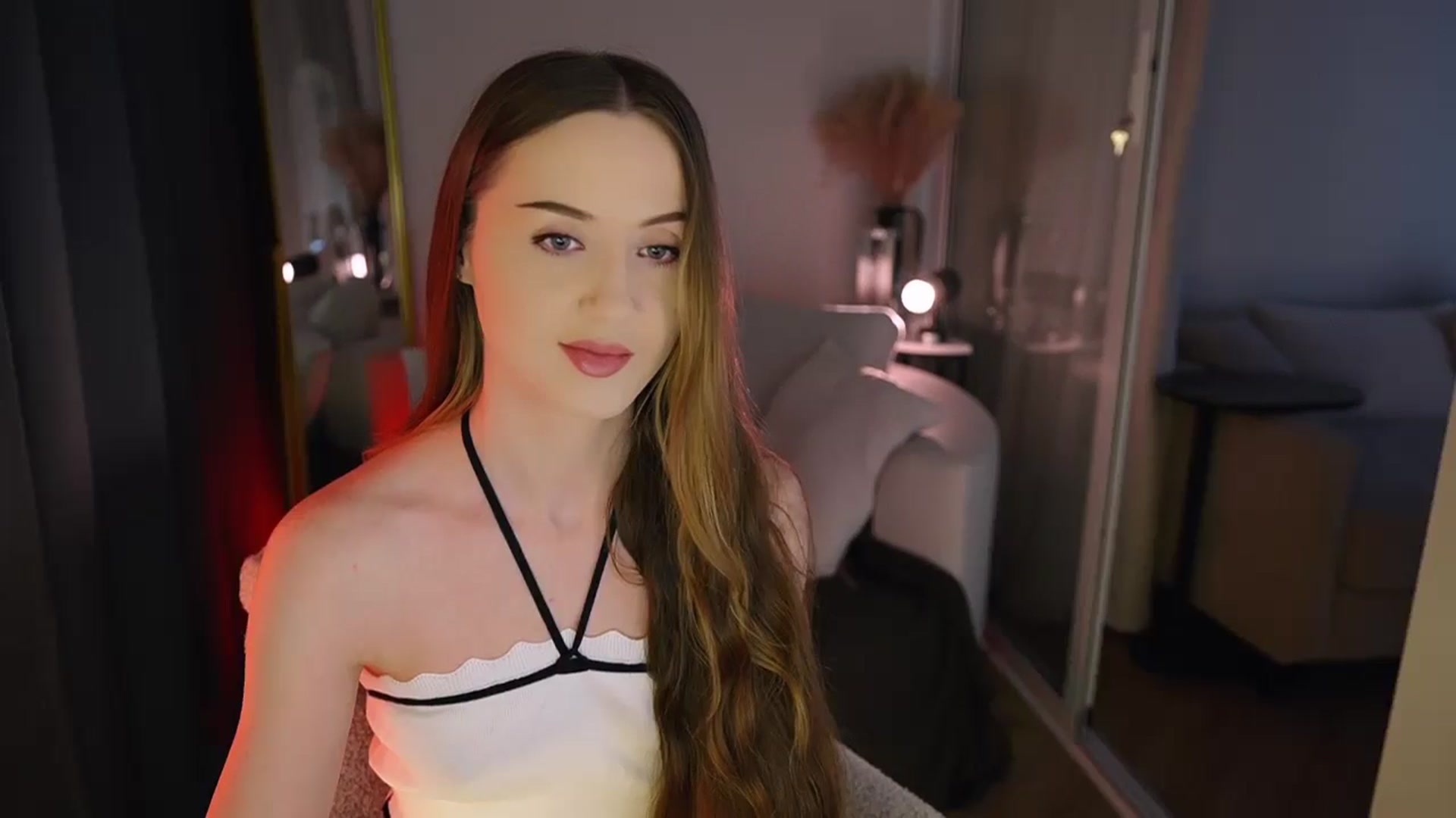 Gallery image thumbnail from Innocent_Soul's myfreecams stream on, 12/25/2025, 11:55 image 3 of 20