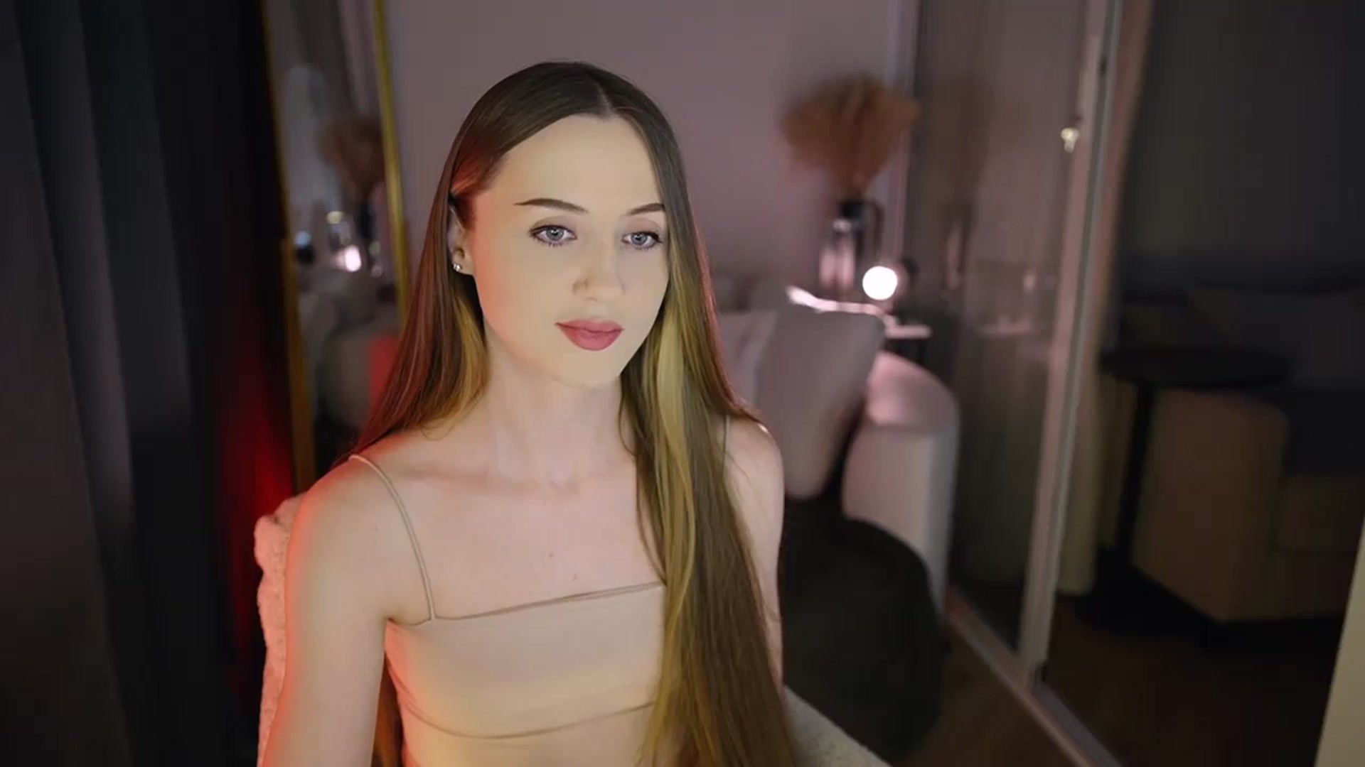 Gallery image thumbnail from Innocent_Soul's myfreecams stream on, 12/26/2025, 12:34 image 15 of 20
