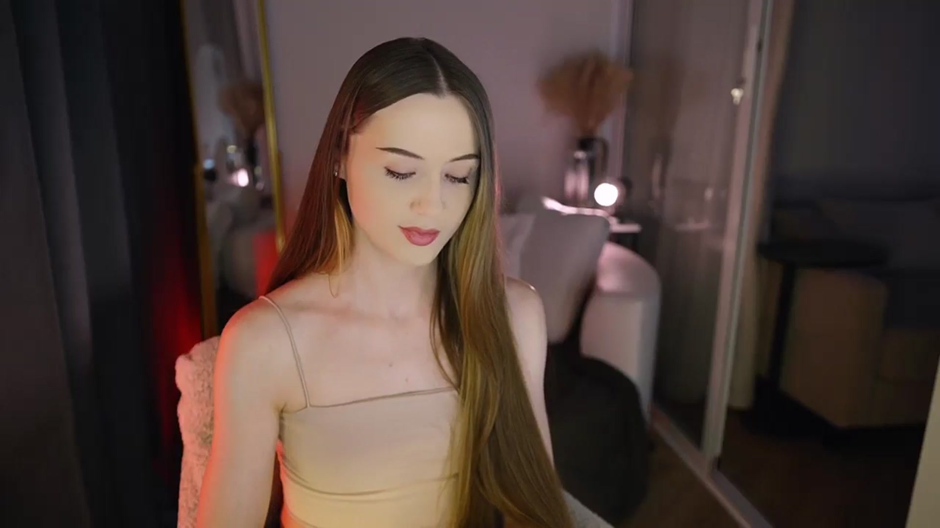 Gallery image thumbnail from Innocent_Soul's myfreecams stream on, 12/26/2025, 12:34 image 10 of 20
