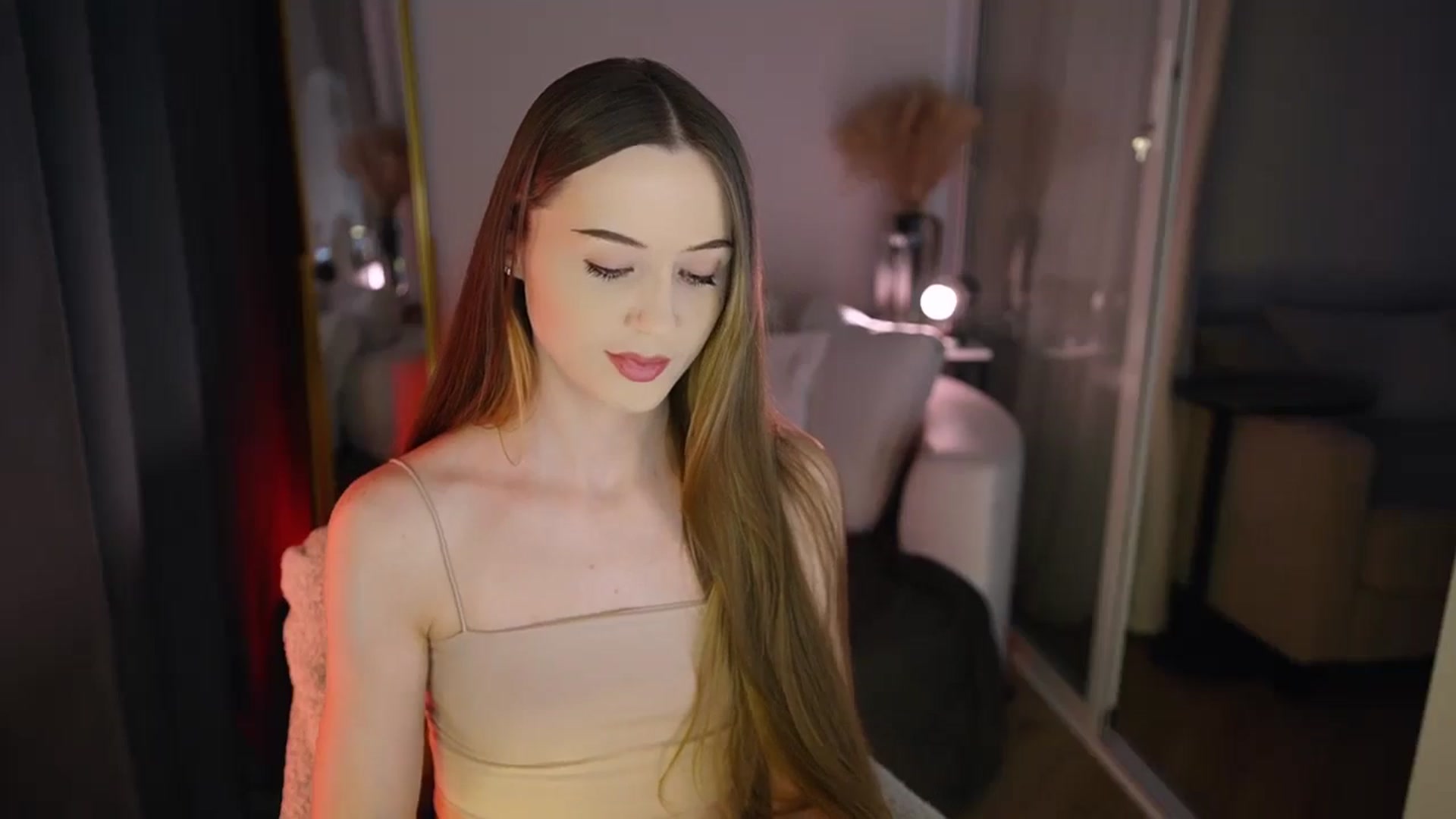Gallery image thumbnail from Innocent_Soul's myfreecams stream on, 12/26/2025, 12:34 image 12 of 20