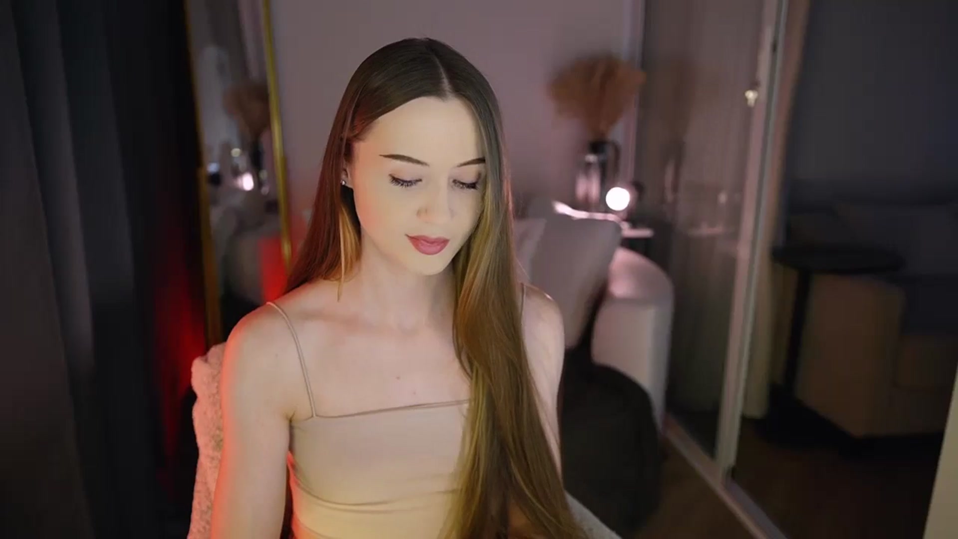 Gallery image thumbnail from Innocent_Soul's myfreecams stream on, 12/26/2025, 12:34 image 3 of 20