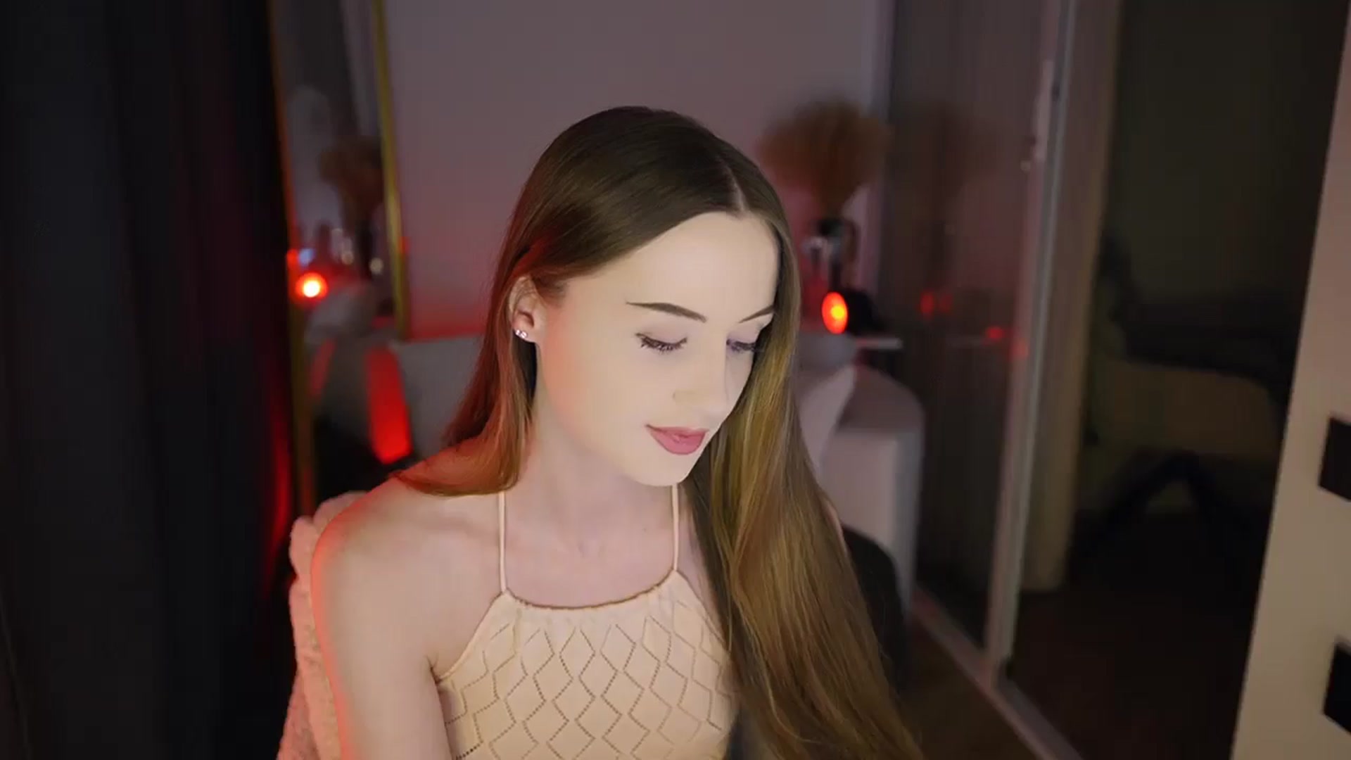 Gallery image thumbnail from Innocent_Soul's myfreecams stream on, 01/03/2026, 18:02 image 5 of 20