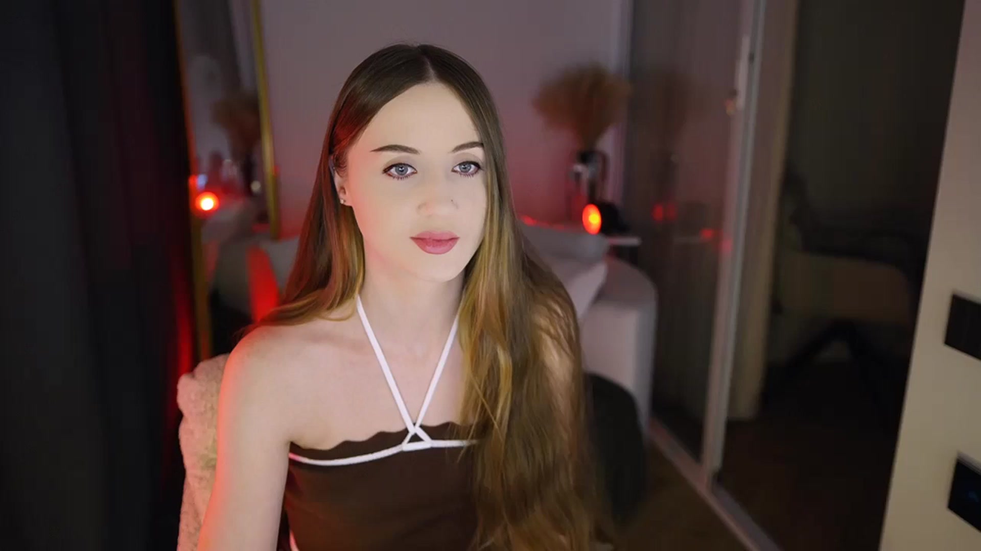Gallery image thumbnail from Innocent_Soul's myfreecams stream on, 01/04/2026, 15:32 image 3 of 20
