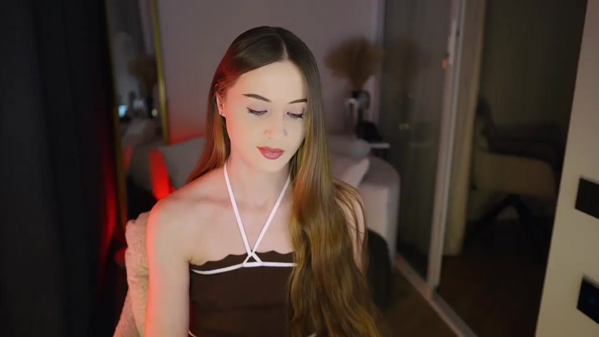 Gallery image thumbnail from Innocent_Soul's myfreecams stream on, 01/04/2026, 18:37 image 8 of 20