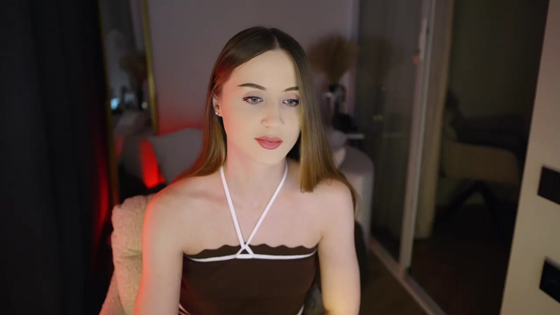 Gallery image thumbnail from Innocent_Soul's myfreecams stream on, 01/04/2026, 18:37 image 12 of 20