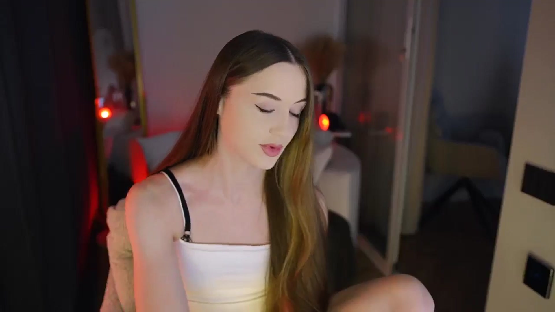 Gallery image thumbnail from Innocent_Soul's myfreecams stream on, 01/09/2026, 10:21 image 7 of 20