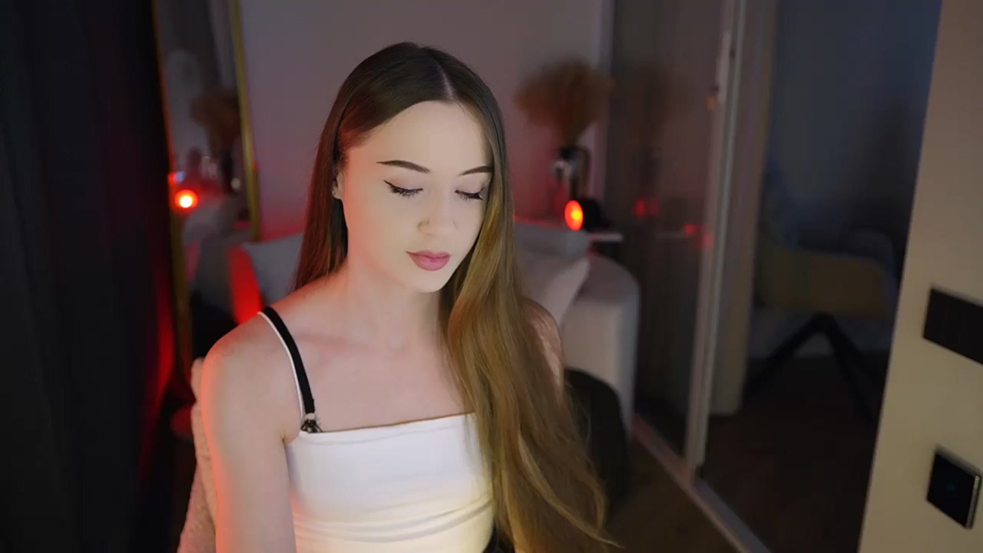 Gallery image thumbnail from Innocent_Soul's myfreecams stream on, 01/09/2026, 10:21 image 1 of 20