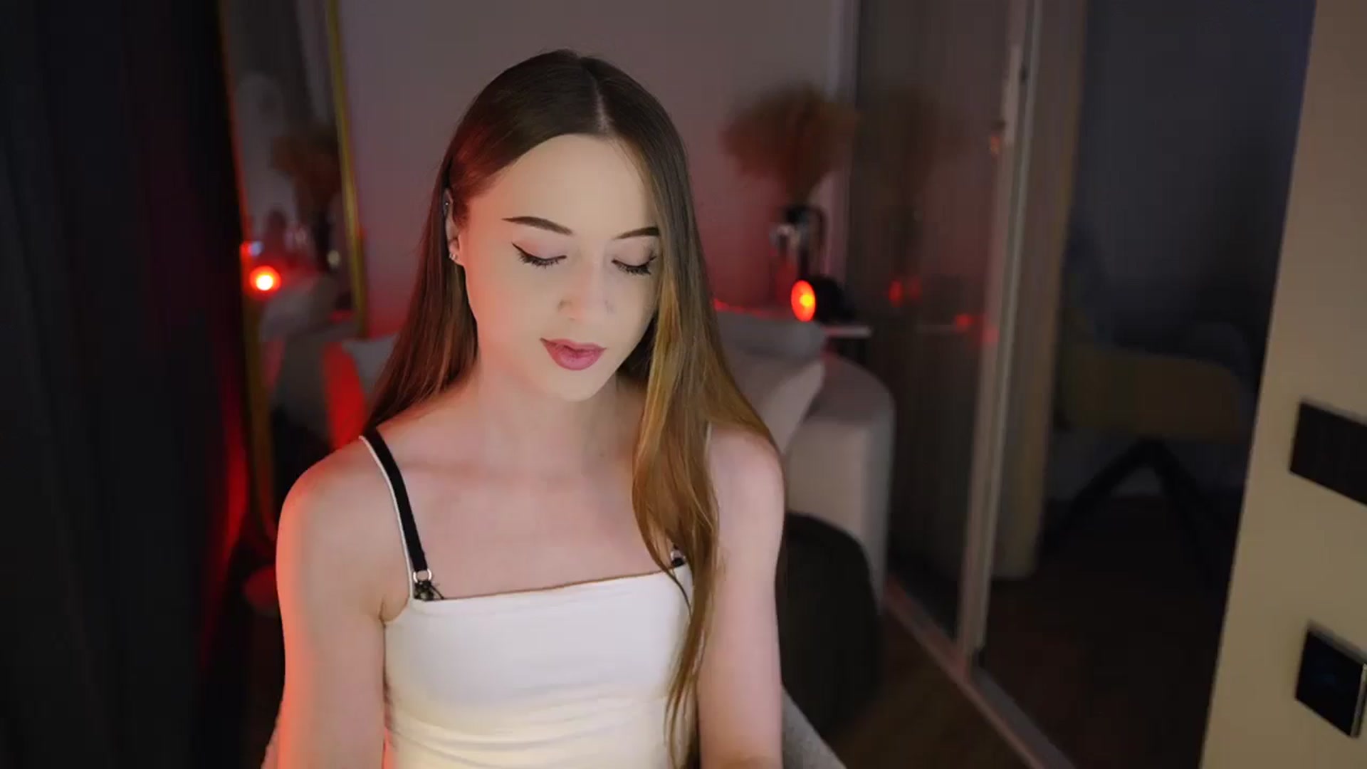 Gallery image thumbnail from Innocent_Soul's myfreecams stream on, 01/09/2026, 12:16 image 1 of 20