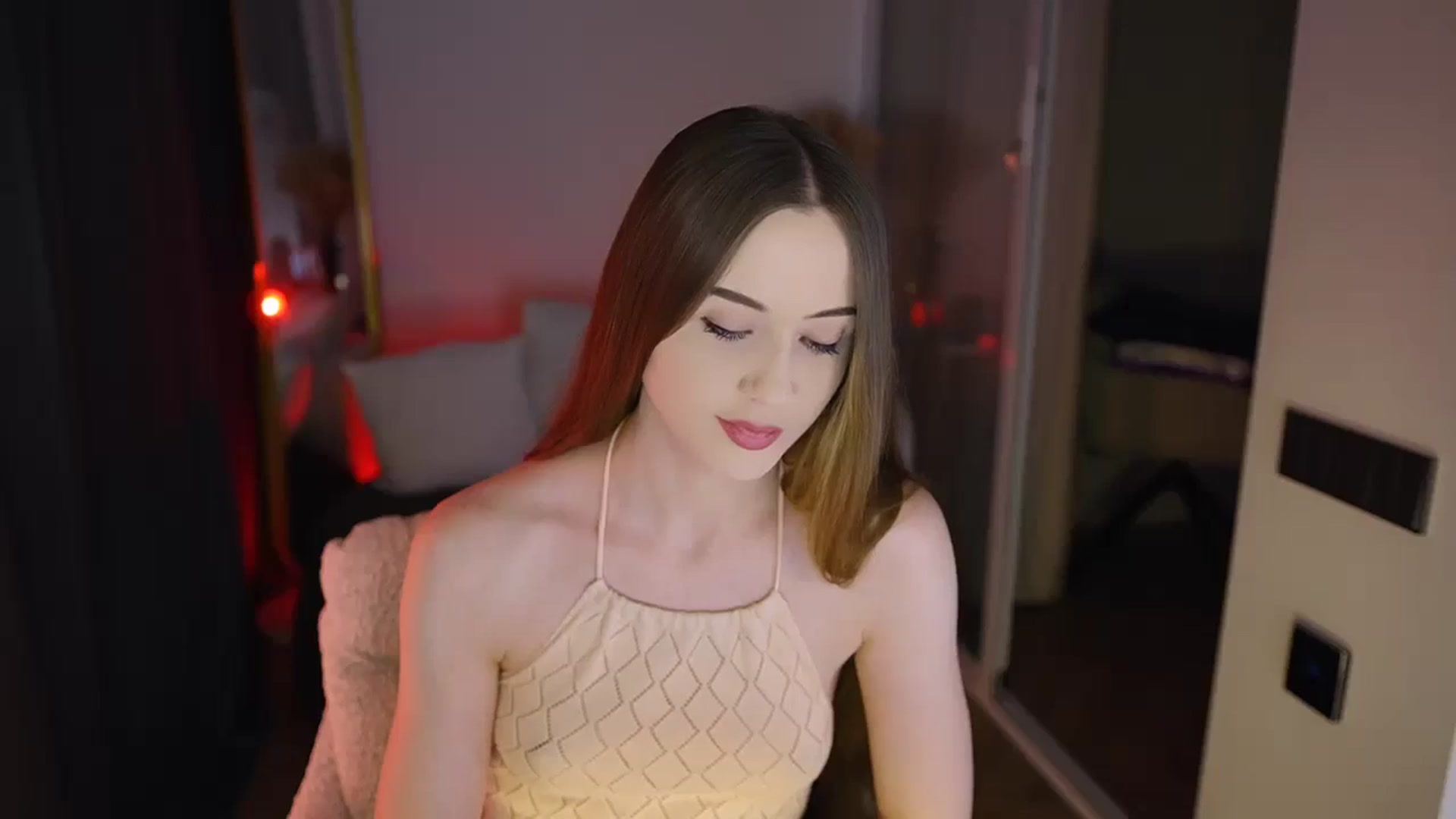 Gallery image thumbnail from Innocent_Soul's myfreecams stream on, 01/13/2026, 17:03 image 12 of 20