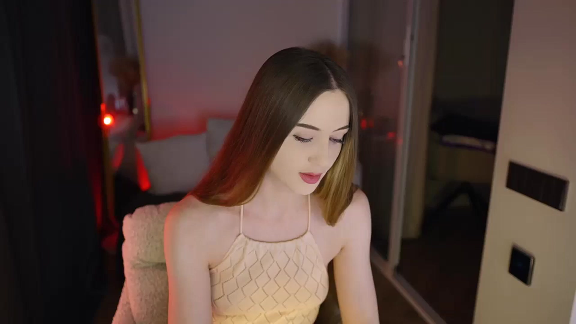 Gallery image thumbnail from Innocent_Soul's myfreecams stream on, 01/13/2026, 17:03 image 5 of 20
