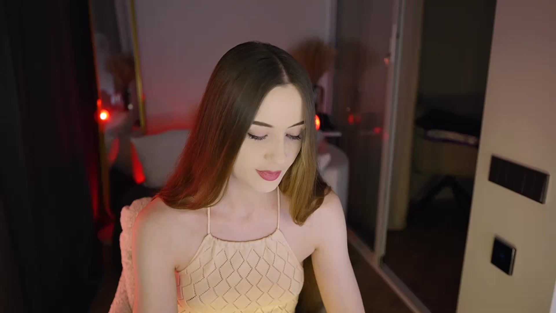 Gallery image thumbnail from Innocent_Soul's myfreecams stream on, 01/13/2026, 17:03 image 9 of 20