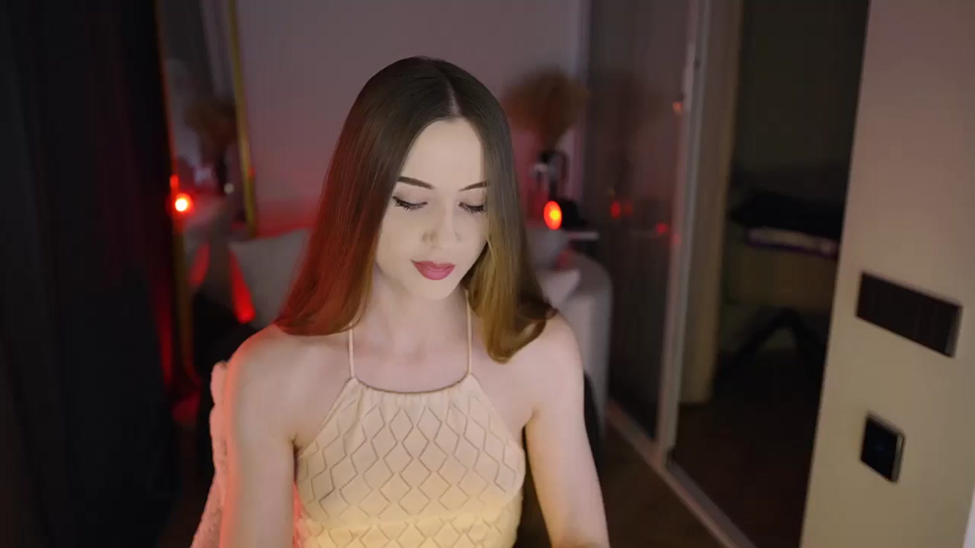 Gallery image thumbnail from Innocent_Soul's myfreecams stream on, 01/13/2026, 17:03 image 8 of 20