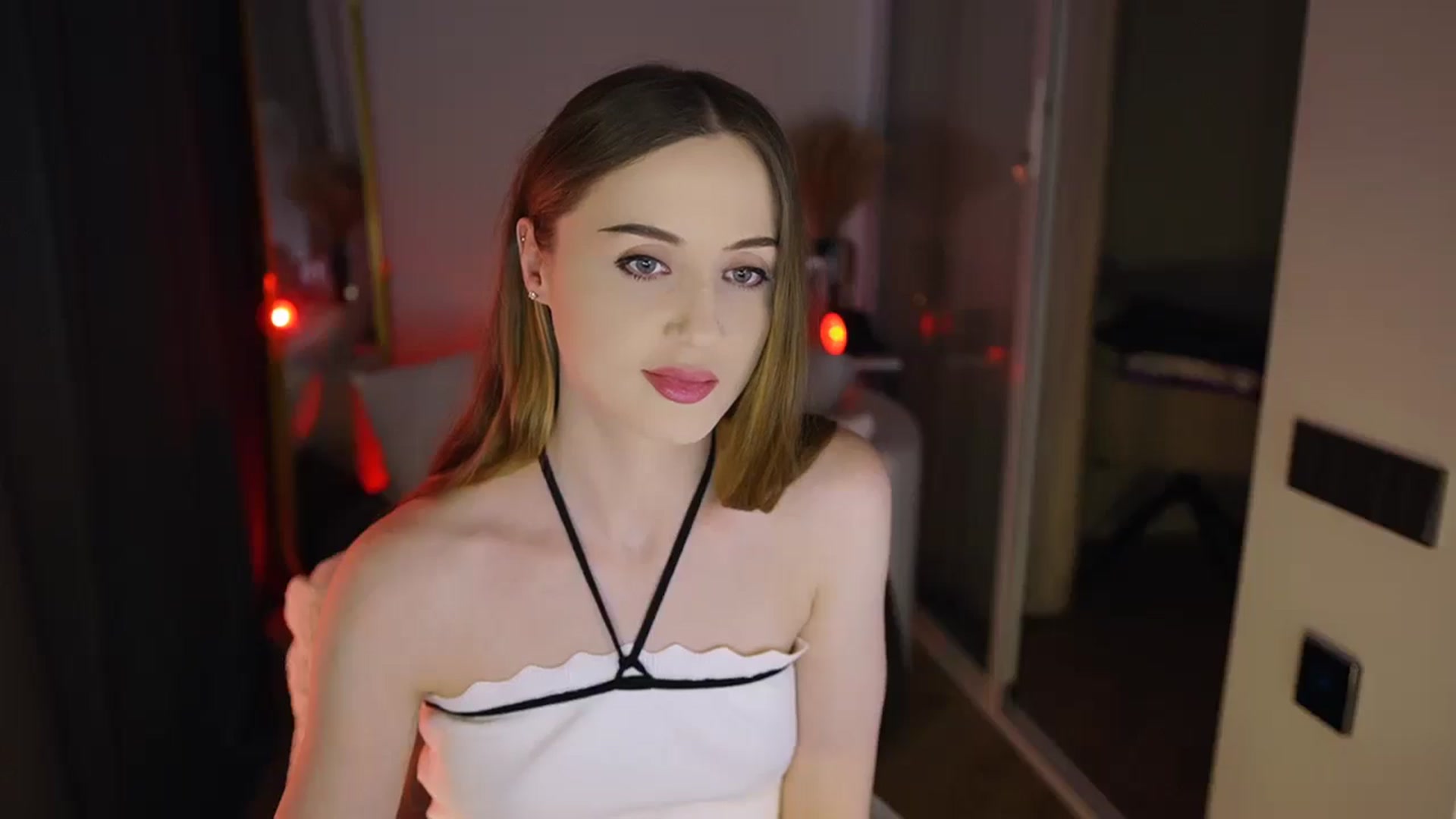 Gallery image thumbnail from Innocent_Soul's myfreecams stream on, 01/13/2026, 18:59 image 3 of 20