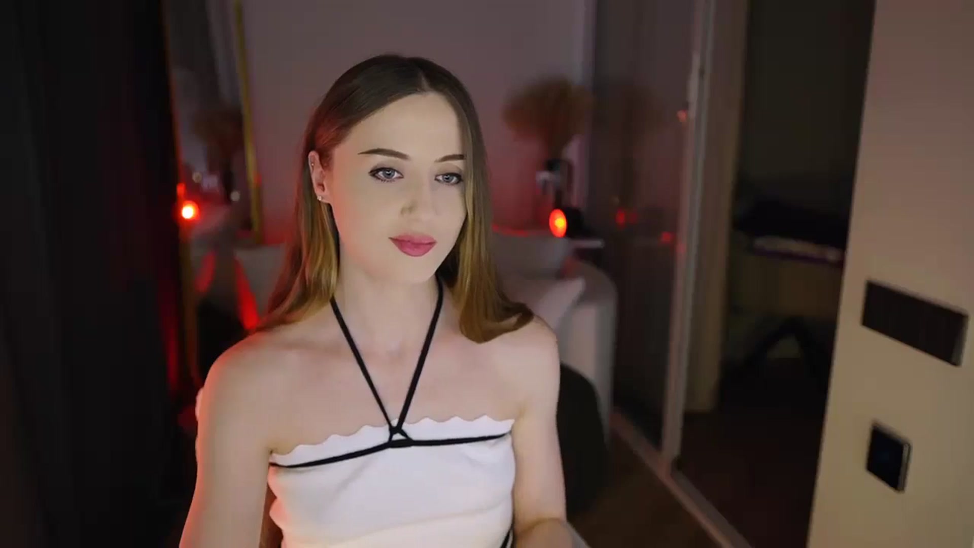 Gallery image thumbnail from Innocent_Soul's myfreecams stream on, 01/13/2026, 18:59 image 4 of 20