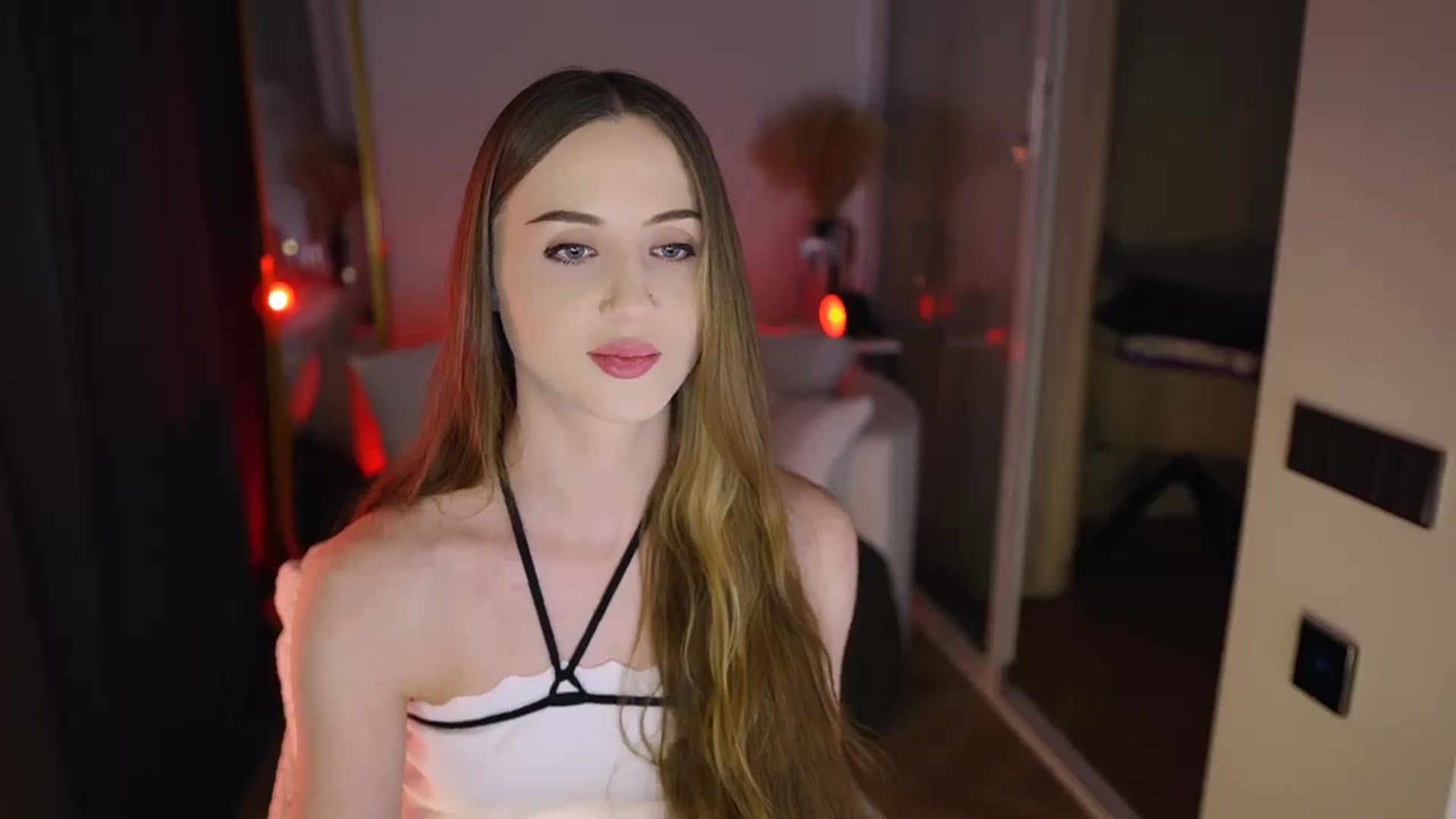 Gallery image thumbnail from Innocent_Soul's myfreecams stream on, 01/13/2026, 21:29 image 13 of 20