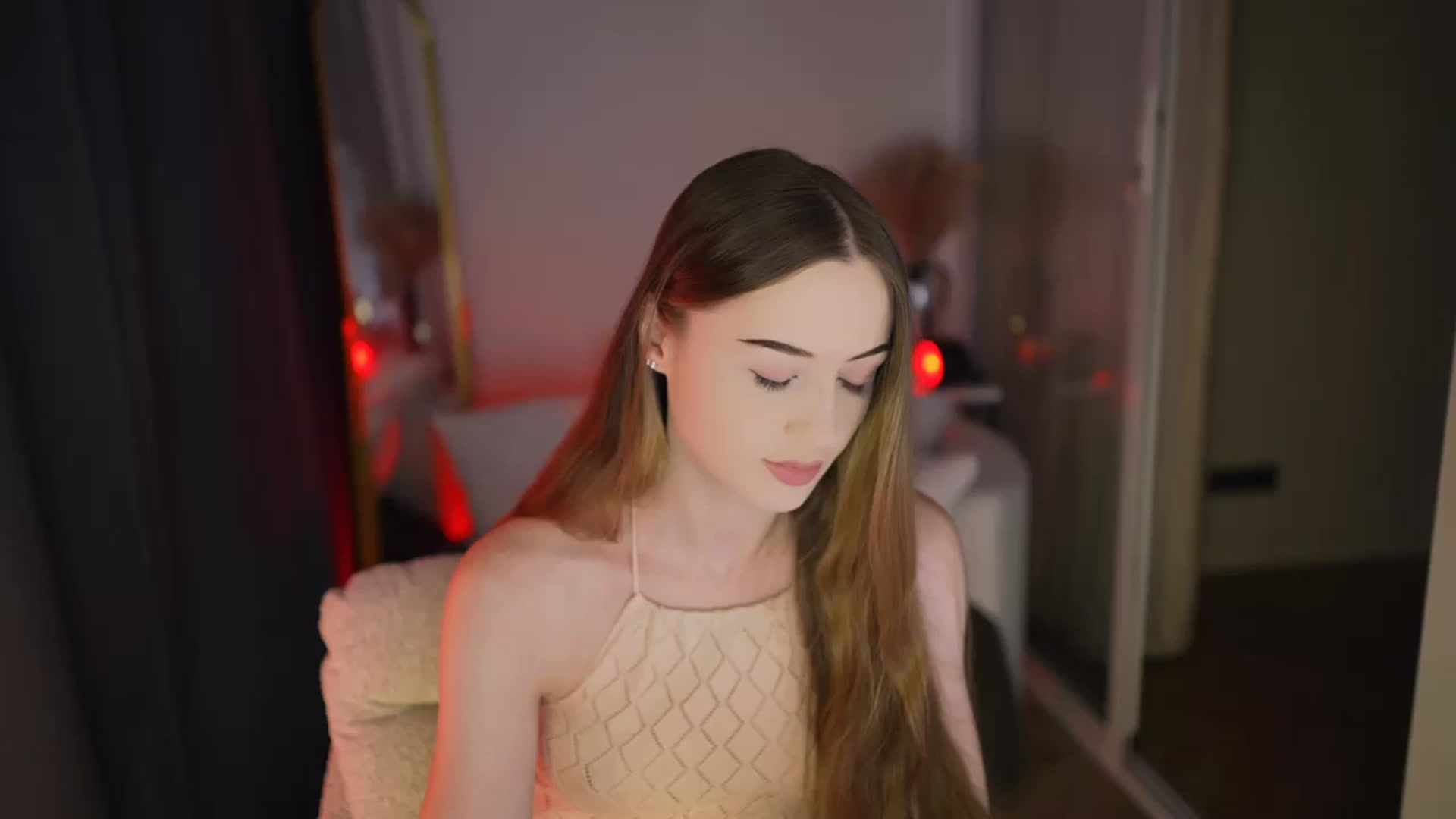 Gallery image thumbnail from Innocent_Soul's myfreecams stream on, 01/16/2026, 14:56 image 13 of 20