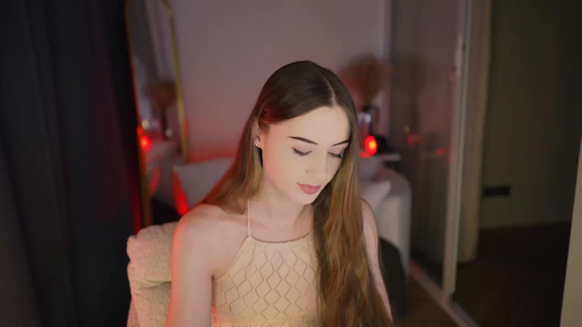 Gallery image thumbnail from Innocent_Soul's myfreecams stream on, 01/16/2026, 14:56 image 11 of 20