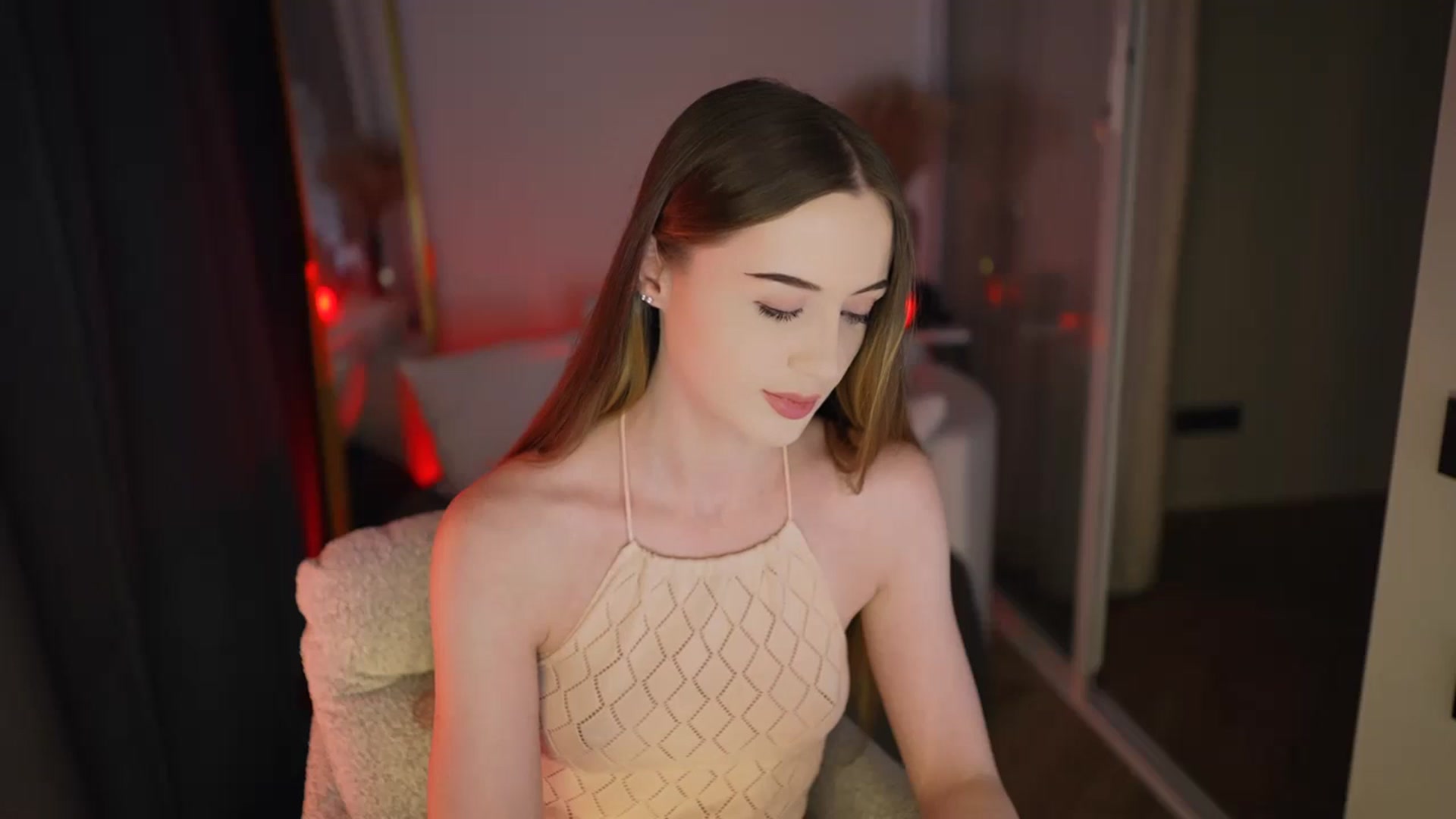 Gallery image thumbnail from Innocent_Soul's myfreecams stream on, 01/16/2026, 19:39 image 19 of 20