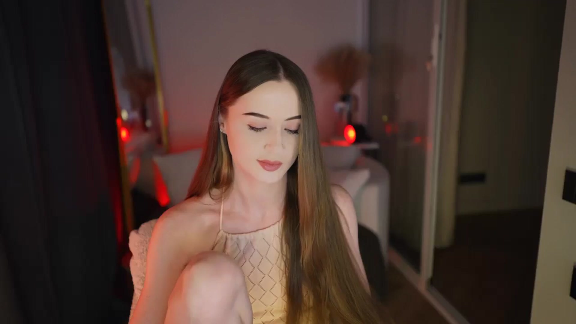 Gallery image thumbnail from Innocent_Soul's myfreecams stream on, 01/16/2026, 19:39 image 12 of 20