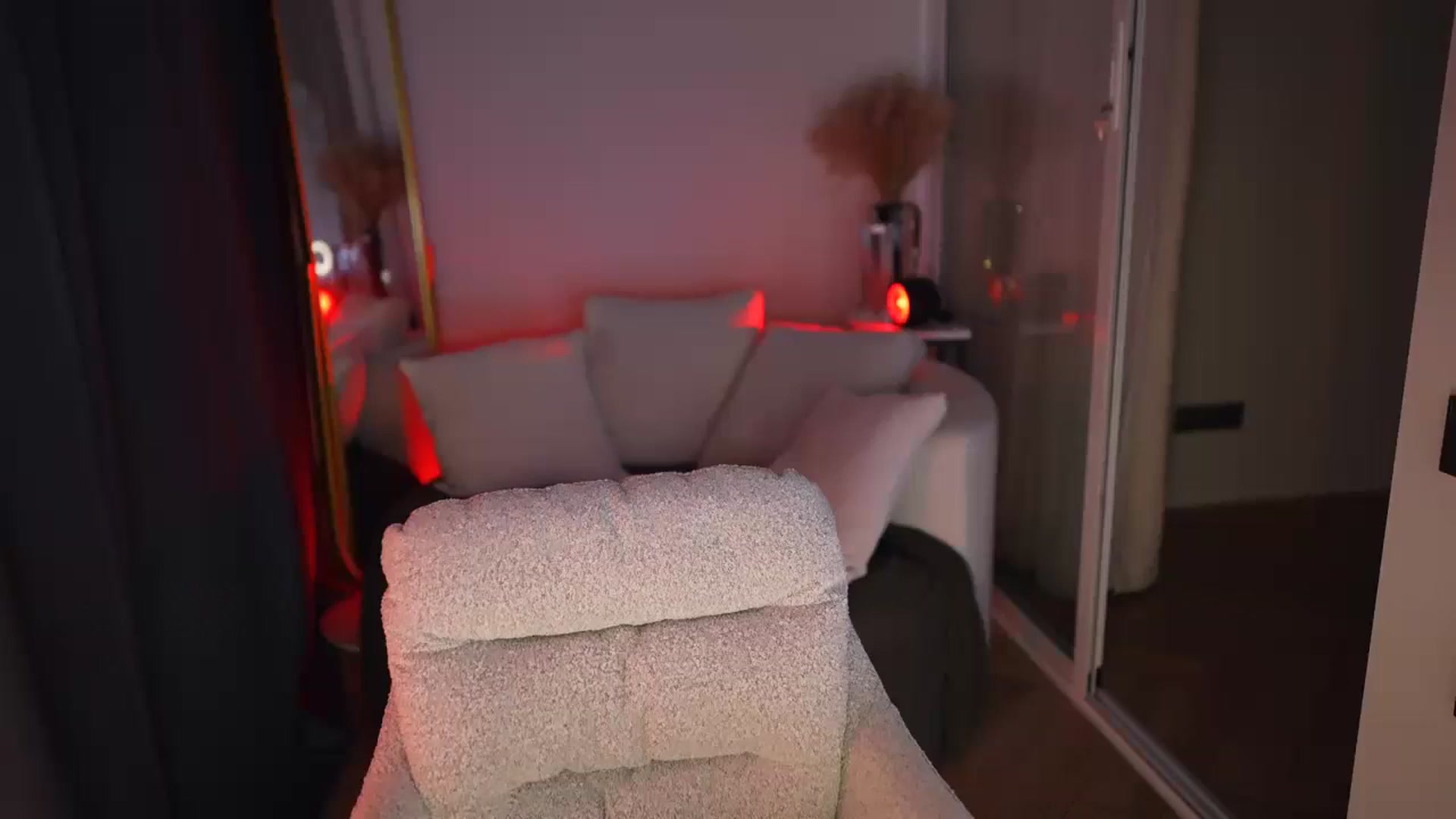 Gallery image thumbnail from Innocent_Soul's myfreecams stream on, 01/16/2026, 21:20 image 6 of 20